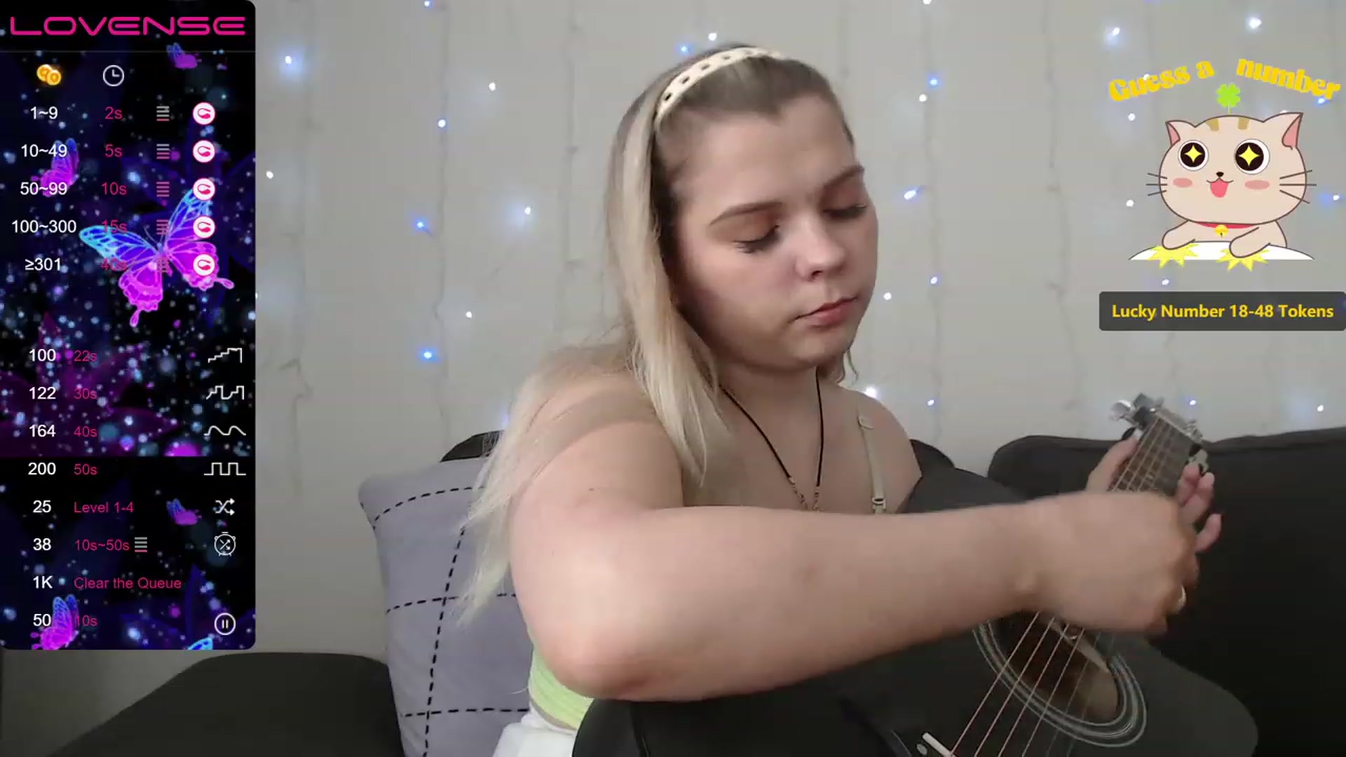 Gallery image thumbnail from PetiteAnny's myfreecams stream on, 07/13/2023, 07:20 image 15 of 20