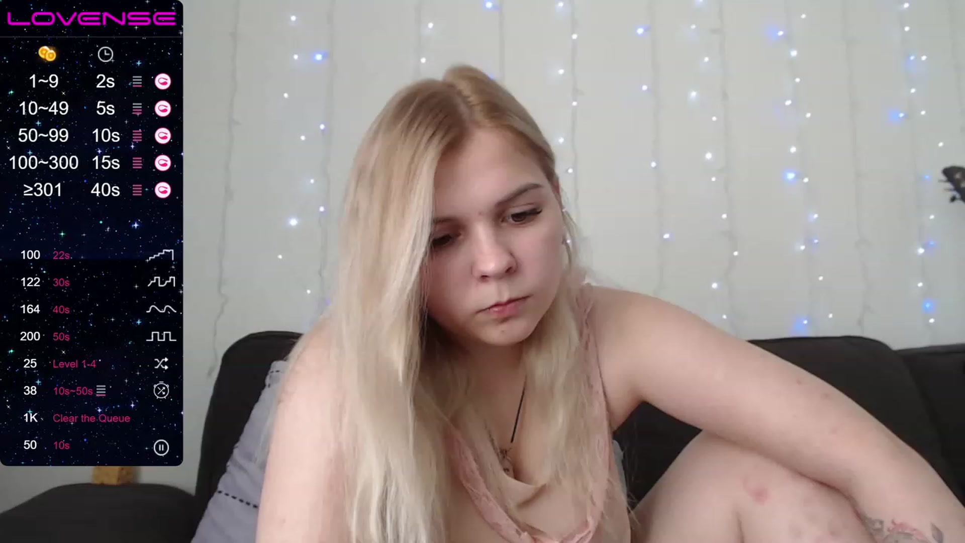 Gallery image thumbnail from PetiteAnny's myfreecams stream on, 07/27/2023, 04:23 image 6 of 20