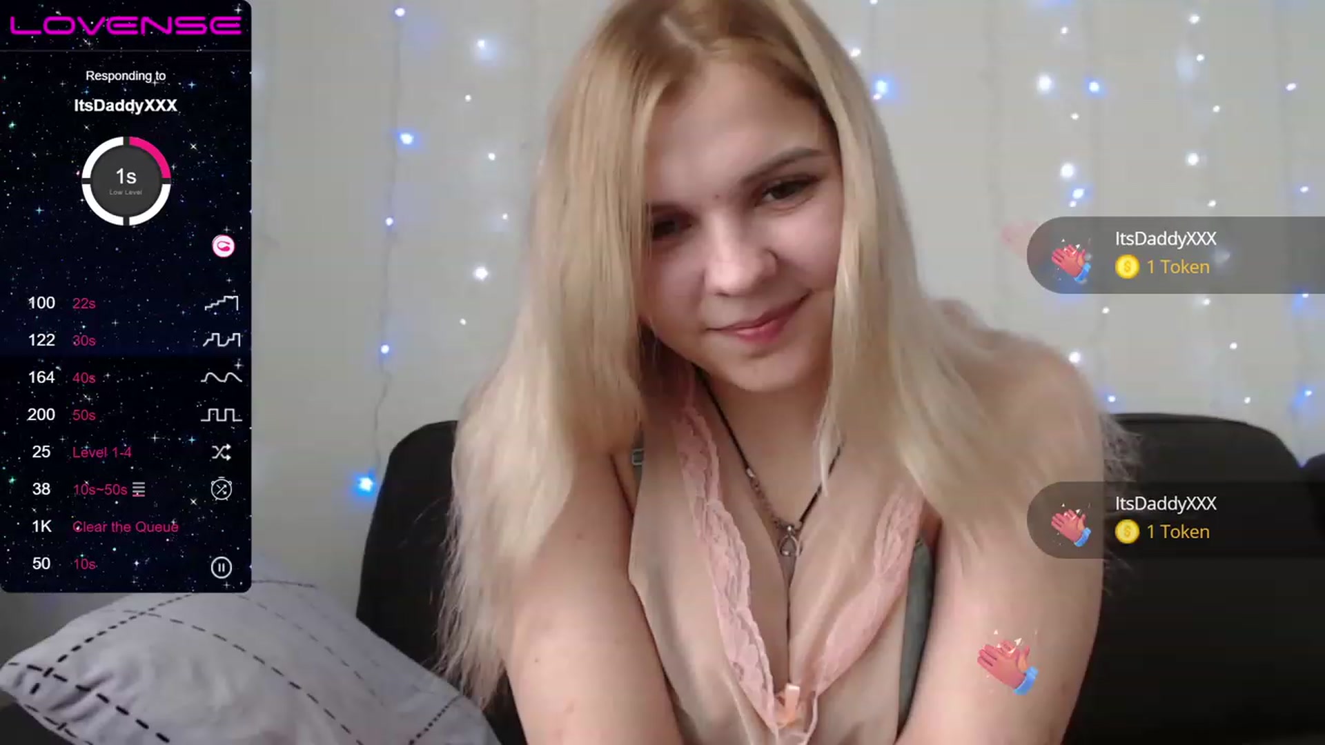 Gallery image thumbnail from PetiteAnny's myfreecams stream on, 07/27/2023, 09:42 image 2 of 20