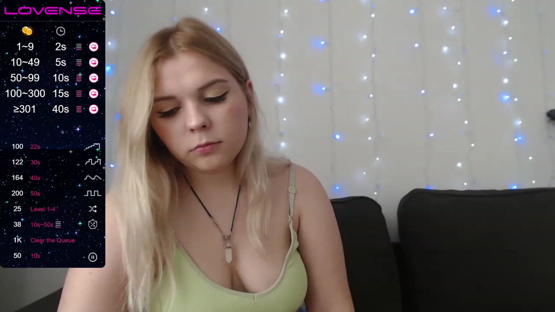 Gallery image thumbnail from PetiteAnny's myfreecams stream on, 07/28/2023, 04:34 image 16 of 20
