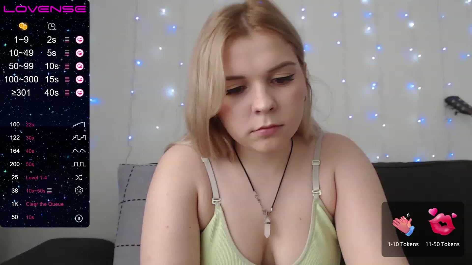 Gallery image thumbnail from PetiteAnny's myfreecams stream on, 07/28/2023, 04:34 image 1 of 20