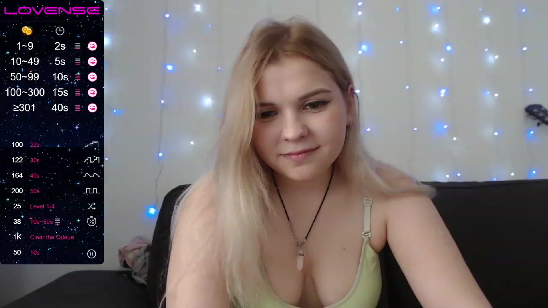 Gallery image thumbnail from PetiteAnny's myfreecams stream on, 07/28/2023, 06:16 image 16 of 20