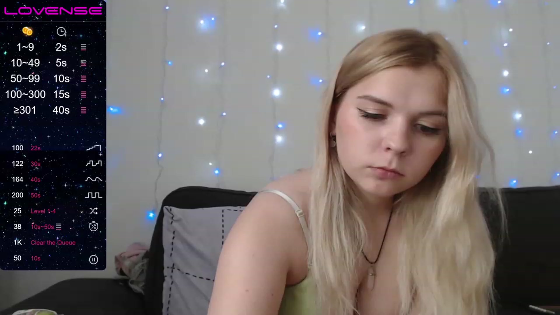 Gallery image thumbnail from PetiteAnny's myfreecams stream on, 07/28/2023, 07:53 image 18 of 20