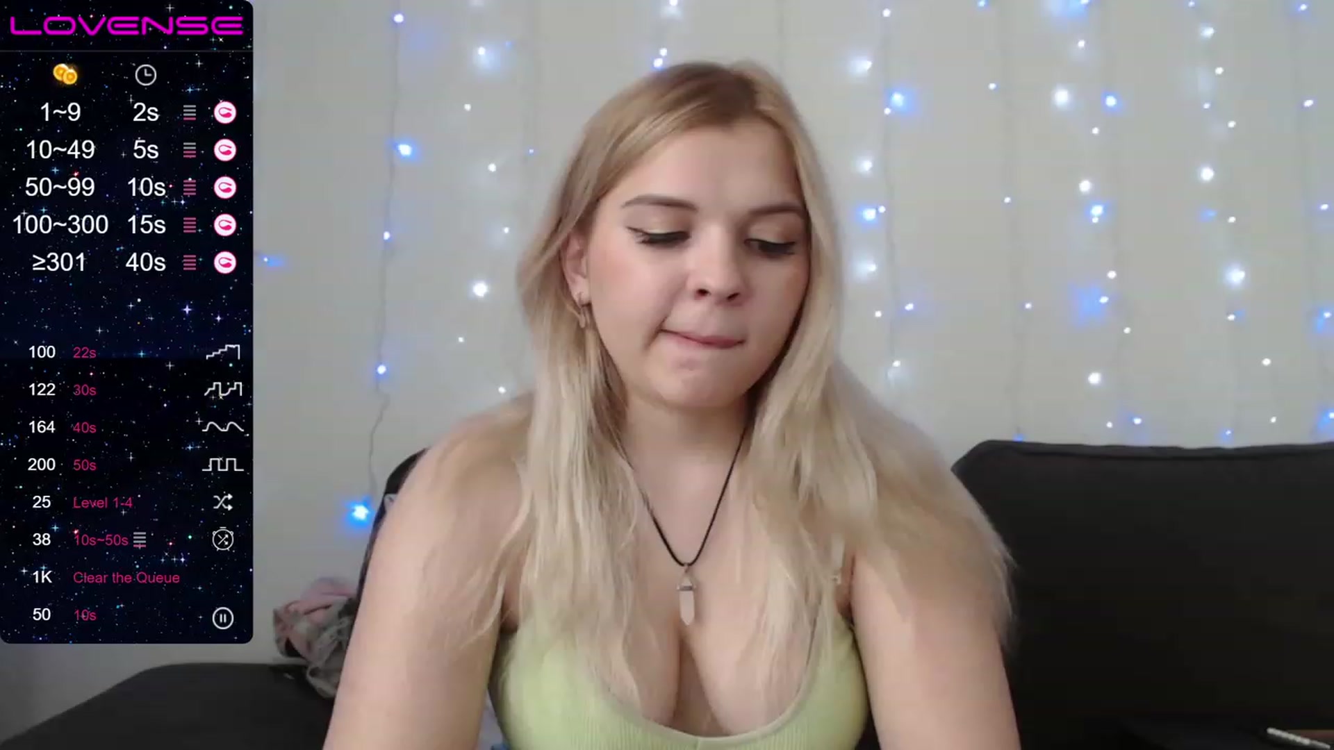 Gallery image thumbnail from PetiteAnny's myfreecams stream on, 07/28/2023, 07:53 image 10 of 20