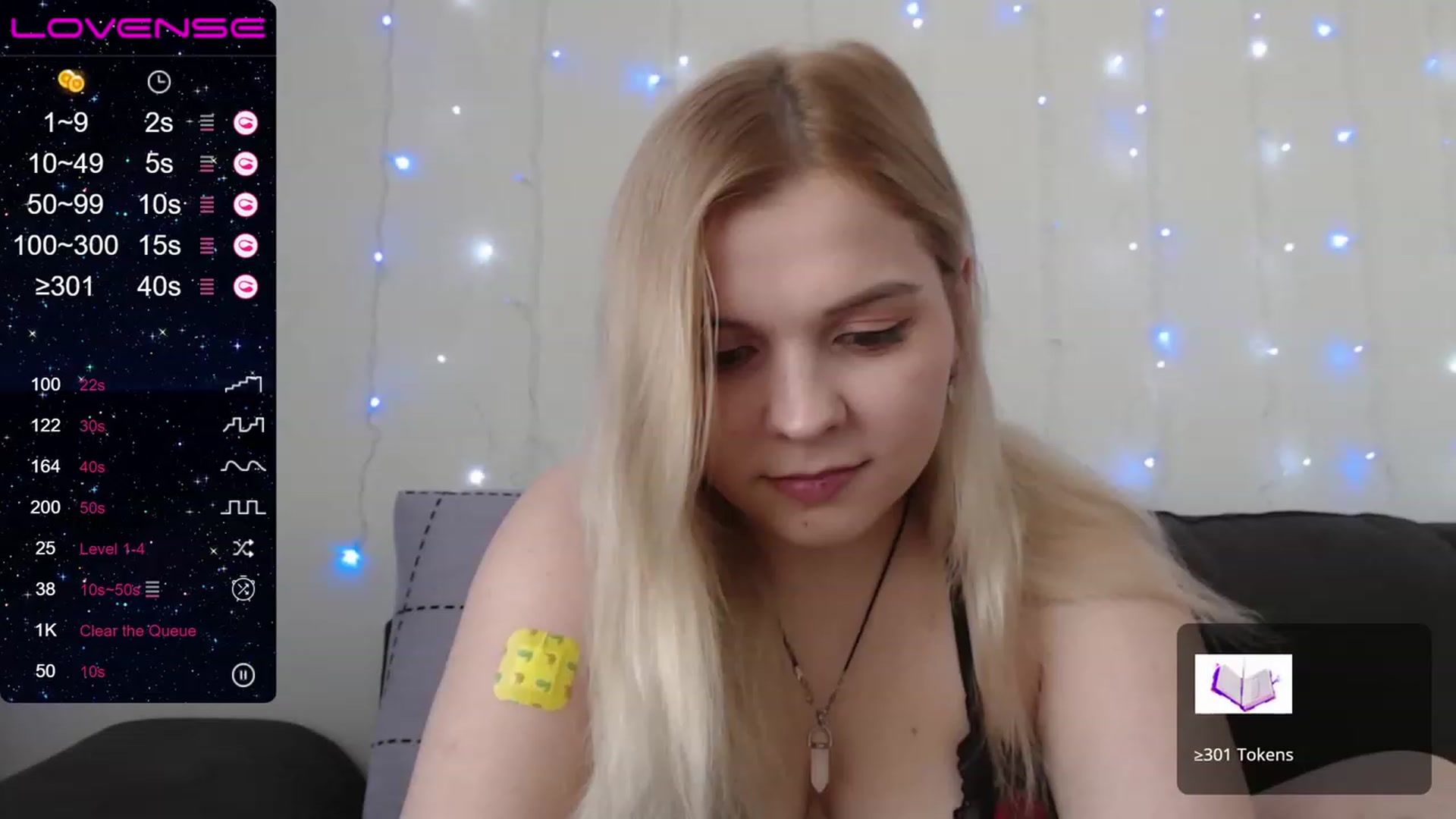 Gallery image thumbnail from PetiteAnny's myfreecams stream on, 08/06/2023, 11:32 image 17 of 20