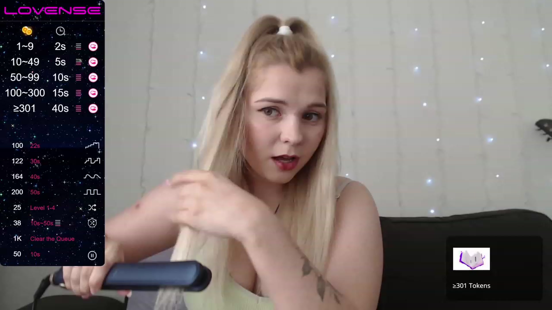 Gallery image thumbnail from PetiteAnny's myfreecams stream on, 08/17/2023, 04:15 image 5 of 20