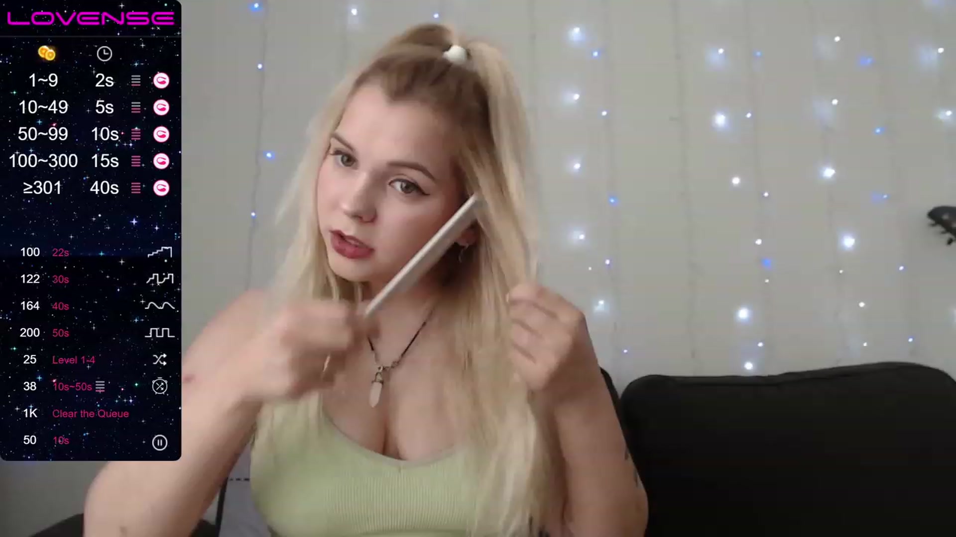 Gallery image thumbnail from PetiteAnny's myfreecams stream on, 08/17/2023, 04:15 image 4 of 20