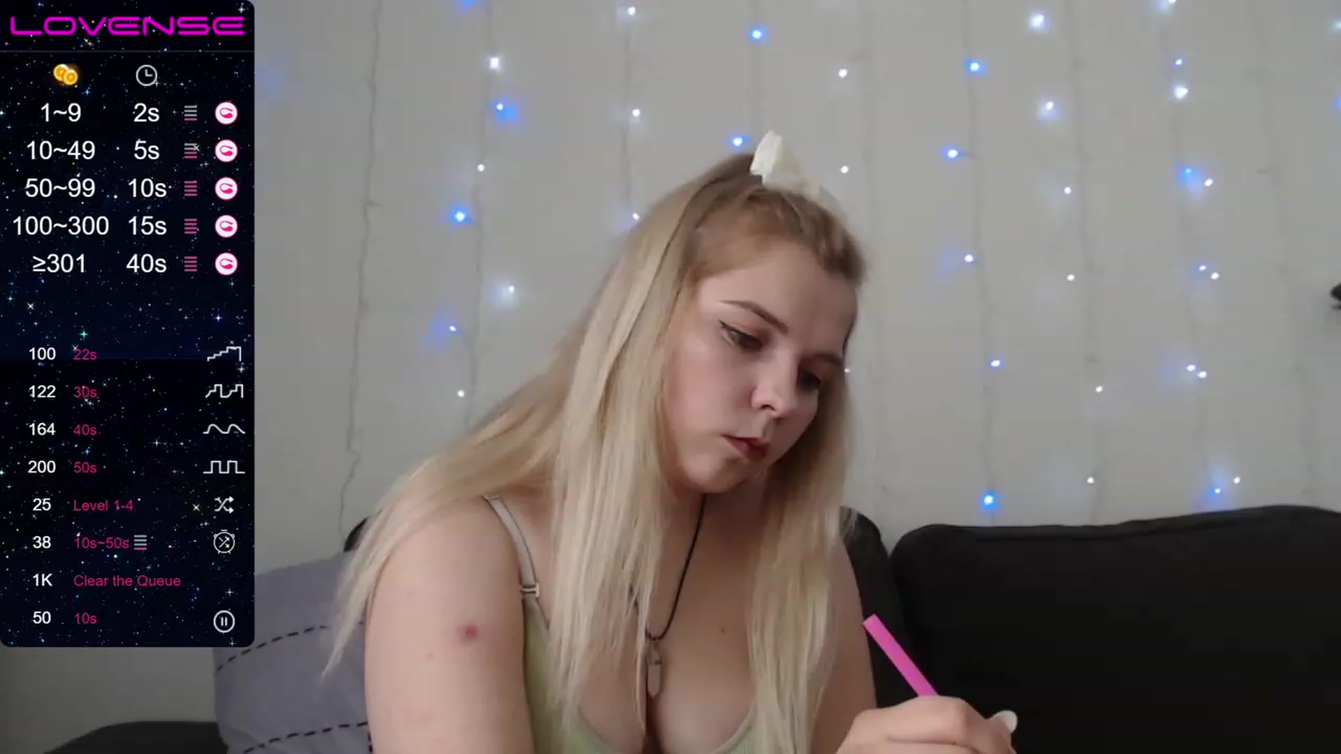 Gallery image thumbnail from PetiteAnny's myfreecams stream on, 08/17/2023, 06:06 image 17 of 20