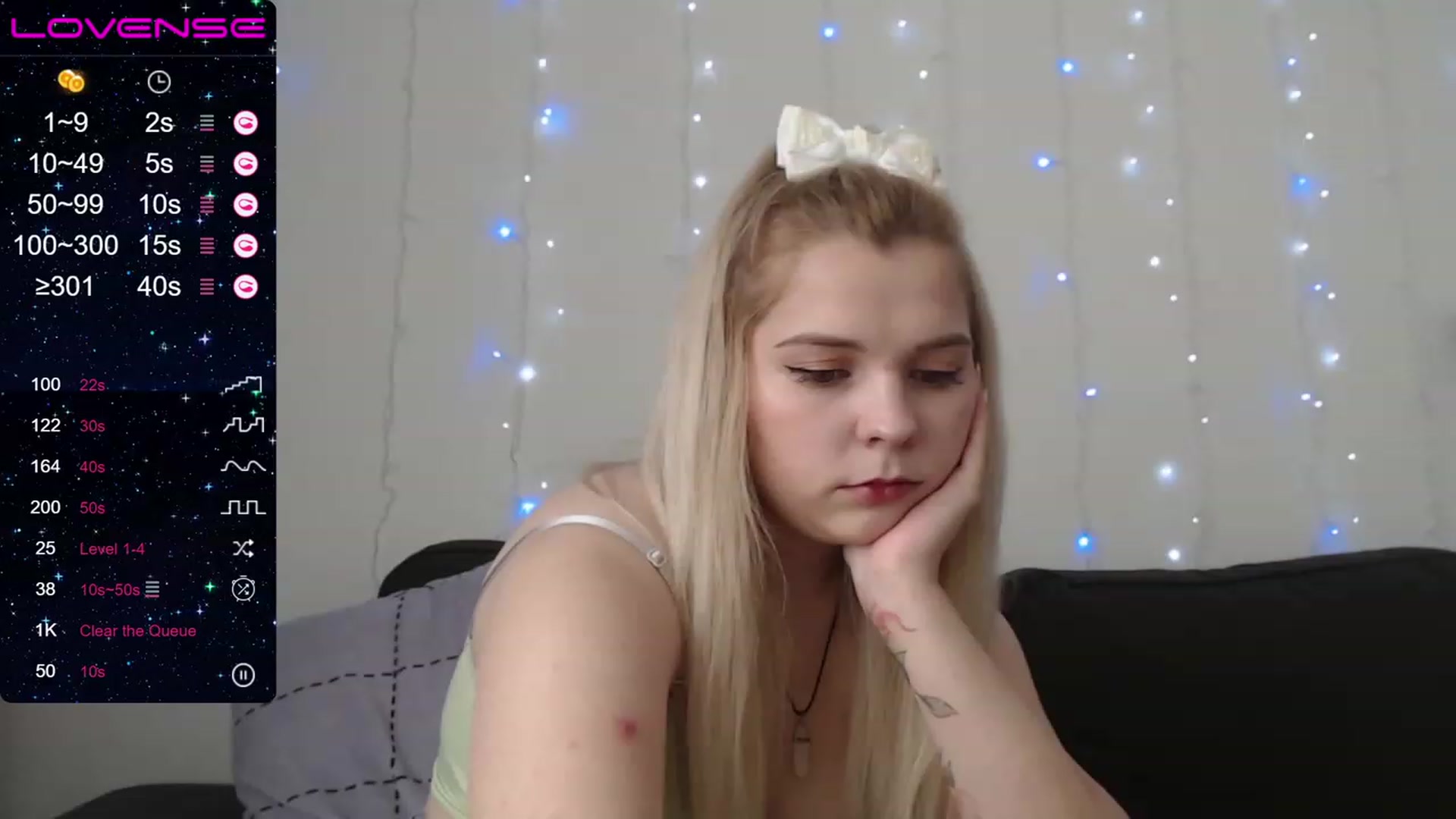 Gallery image thumbnail from PetiteAnny's myfreecams stream on, 08/17/2023, 06:06 image 9 of 20