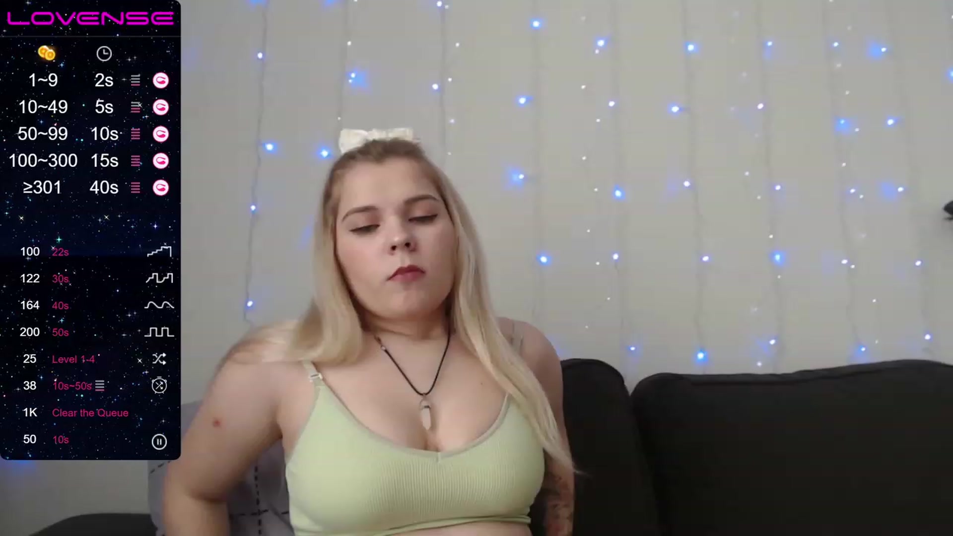 Gallery image thumbnail from PetiteAnny's myfreecams stream on, 08/17/2023, 06:06 image 16 of 20