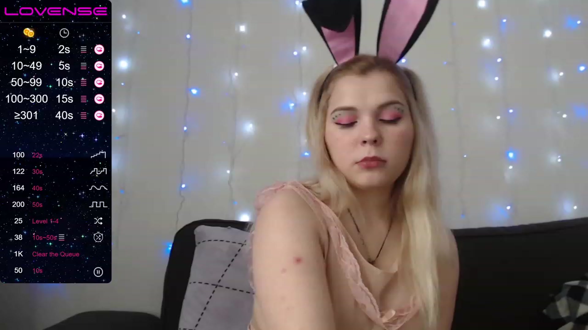 Gallery image thumbnail from PetiteAnny's myfreecams stream on, 08/20/2023, 04:15 image 1 of 20