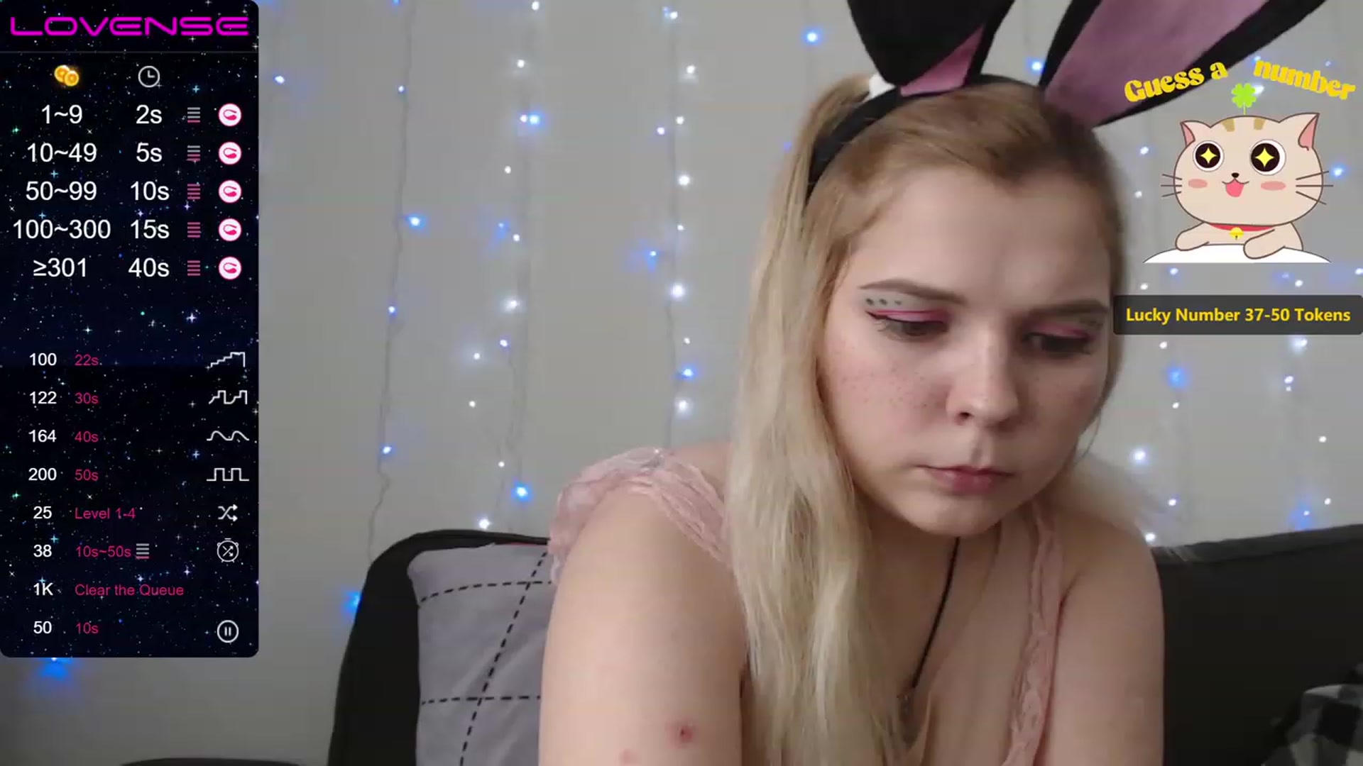 Gallery image thumbnail from PetiteAnny's myfreecams stream on, 08/20/2023, 07:25 image 12 of 20