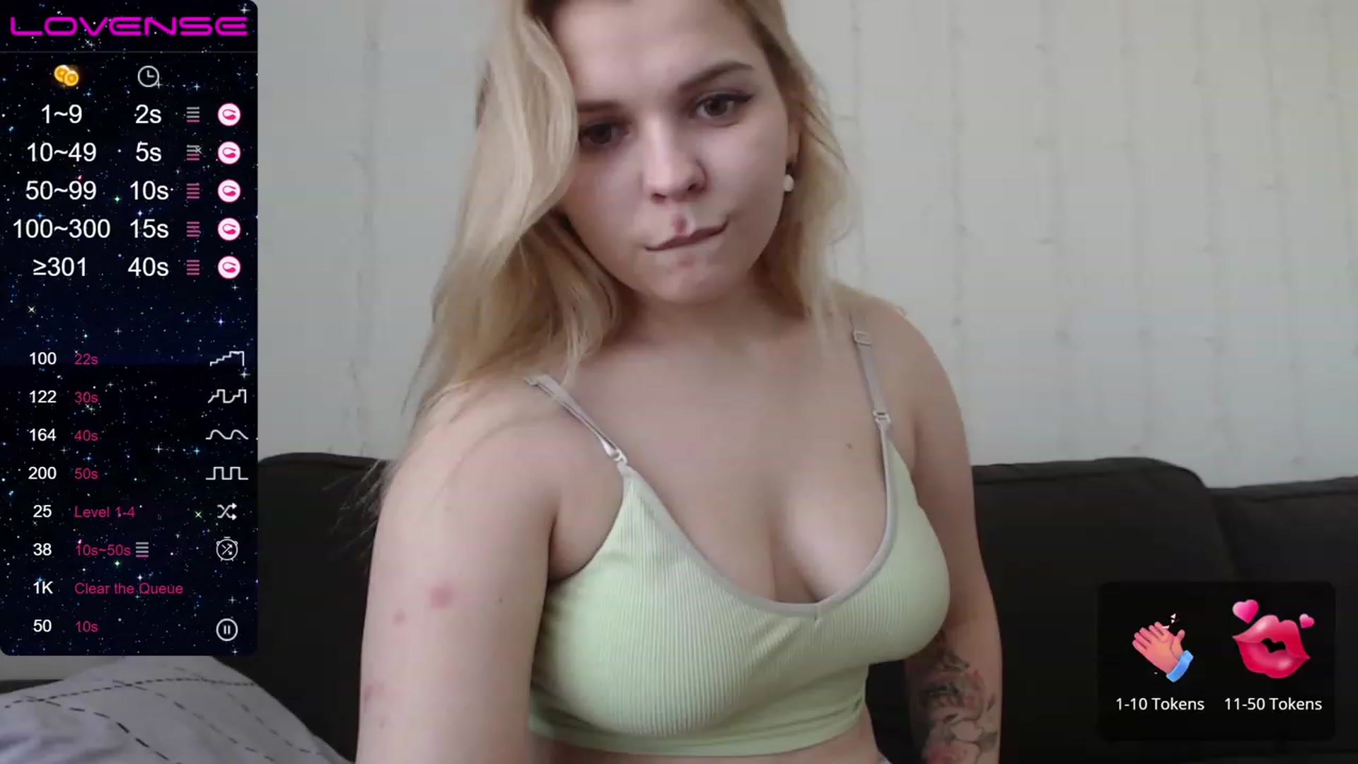 Gallery image thumbnail from PetiteAnny's myfreecams stream on, 08/30/2023, 09:24 image 13 of 20