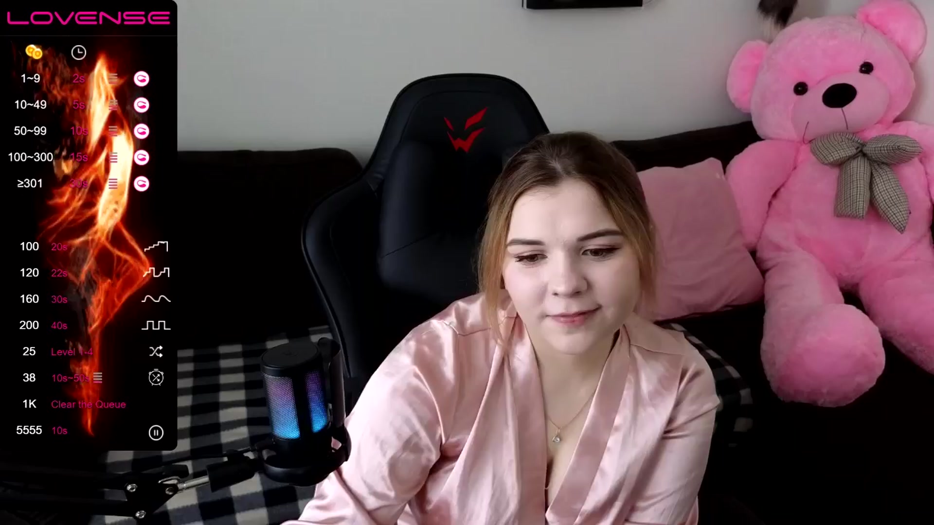 Gallery image thumbnail from PetiteAnny's myfreecams stream on, 04/08/2024, 05:52 image 8 of 20