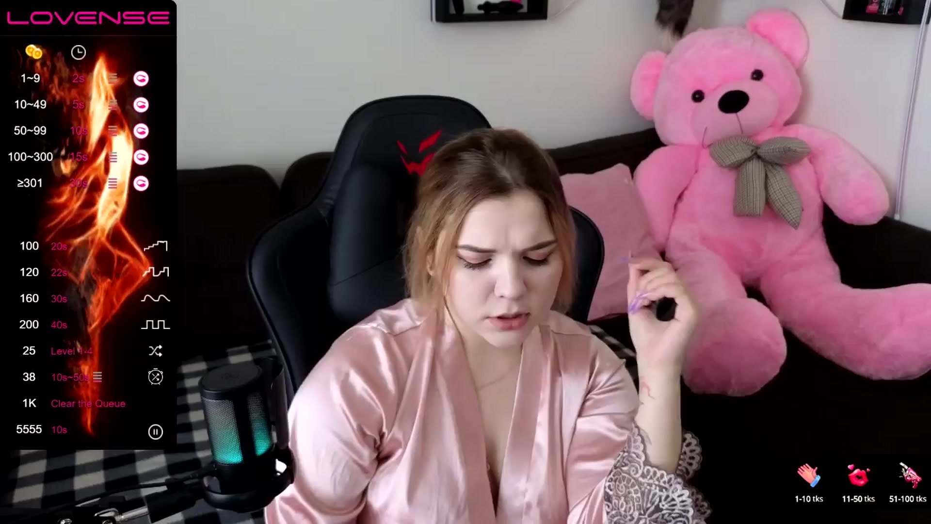 Gallery image thumbnail from PetiteAnny's myfreecams stream on, 04/08/2024, 05:52 image 19 of 20