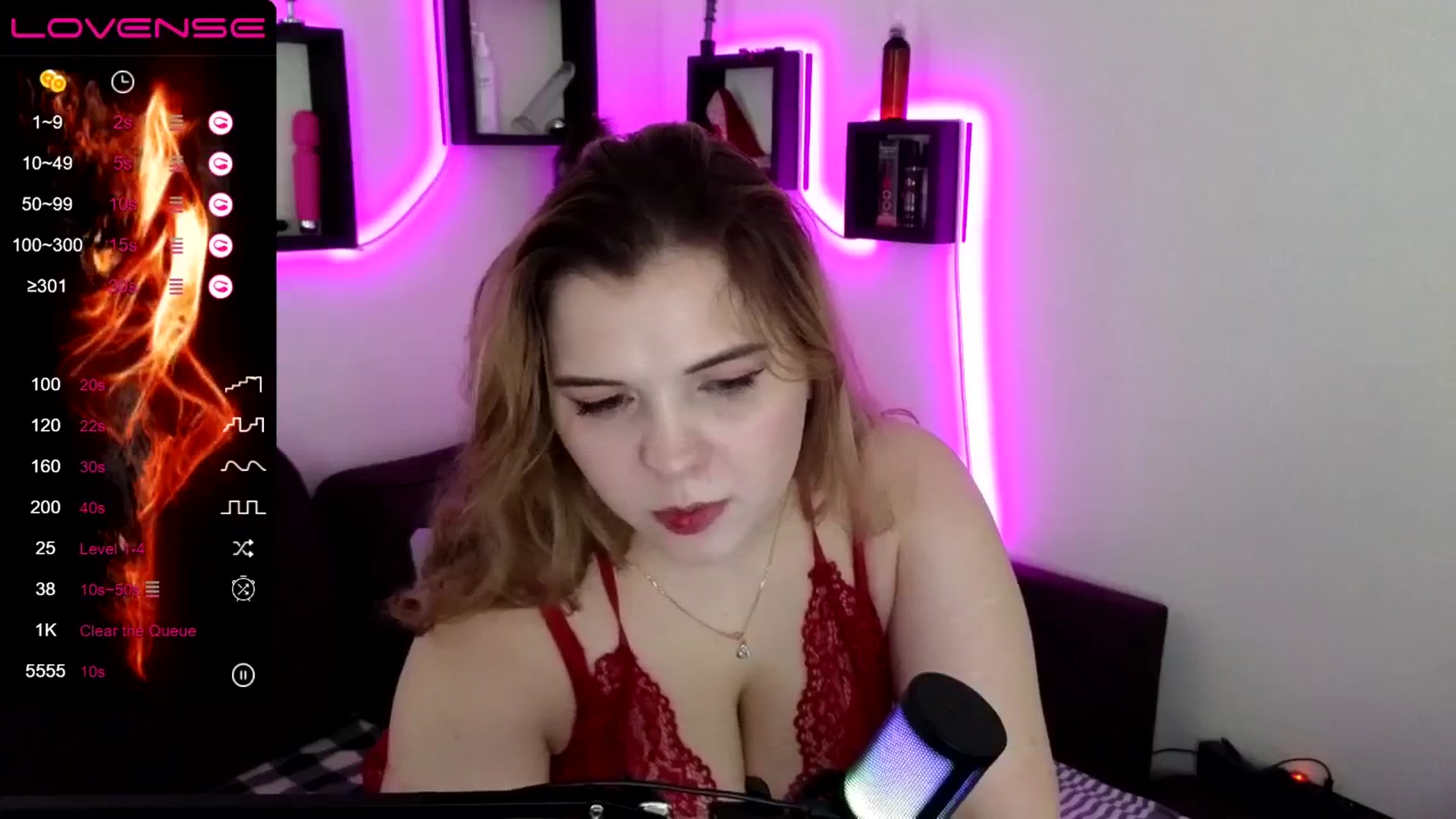 Gallery image thumbnail from PetiteAnny's myfreecams stream on, 04/17/2024, 03:39 image 16 of 20