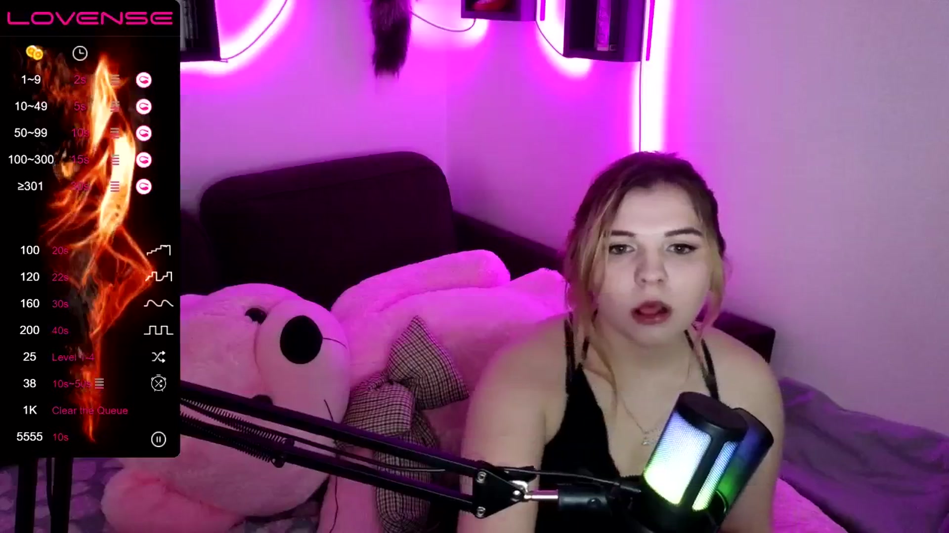 Gallery image thumbnail from PetiteAnny's myfreecams stream on, 04/30/2024, 10:18 image 18 of 20