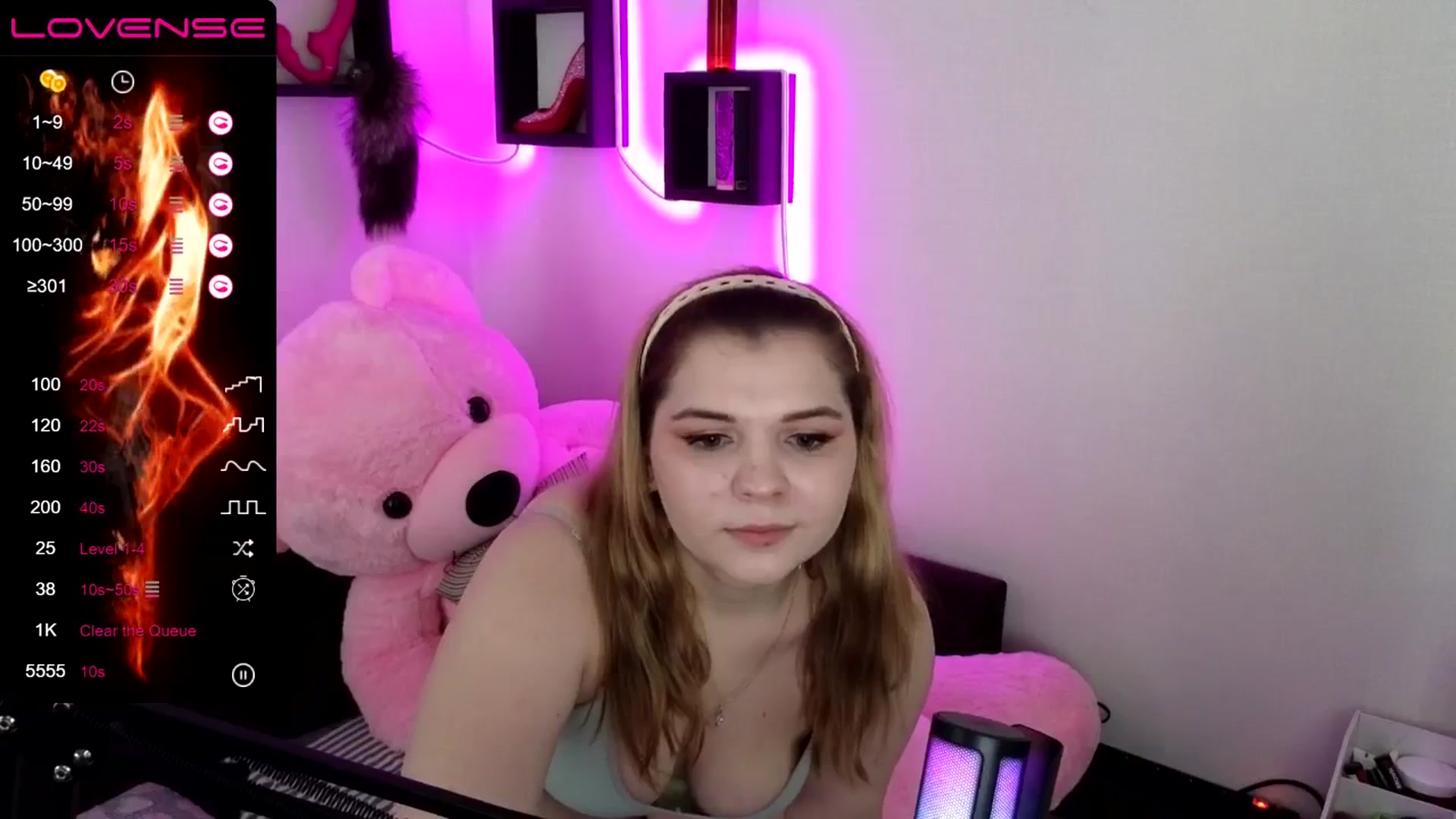 Gallery image thumbnail from PetiteAnny's myfreecams stream on, 05/08/2024, 03:58 image 17 of 20