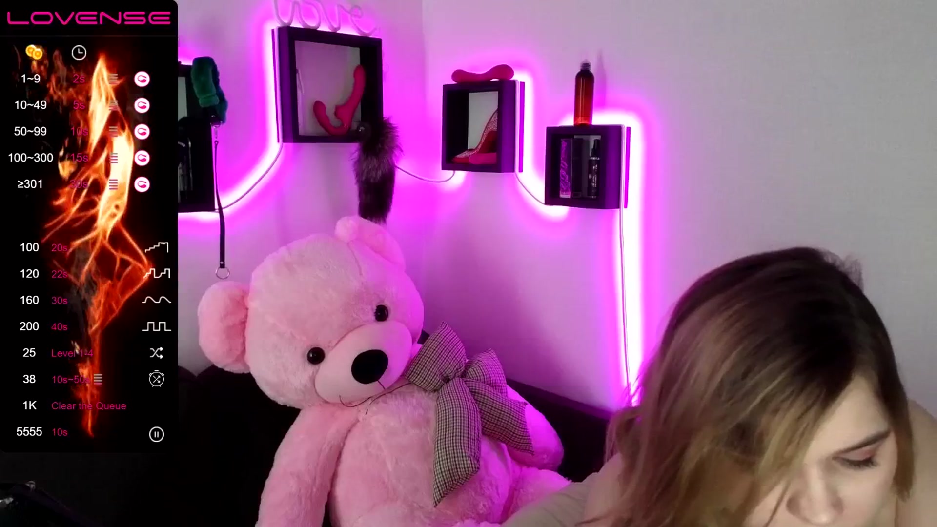 Gallery image thumbnail from PetiteAnny's myfreecams stream on, 05/10/2024, 06:25 image 10 of 20