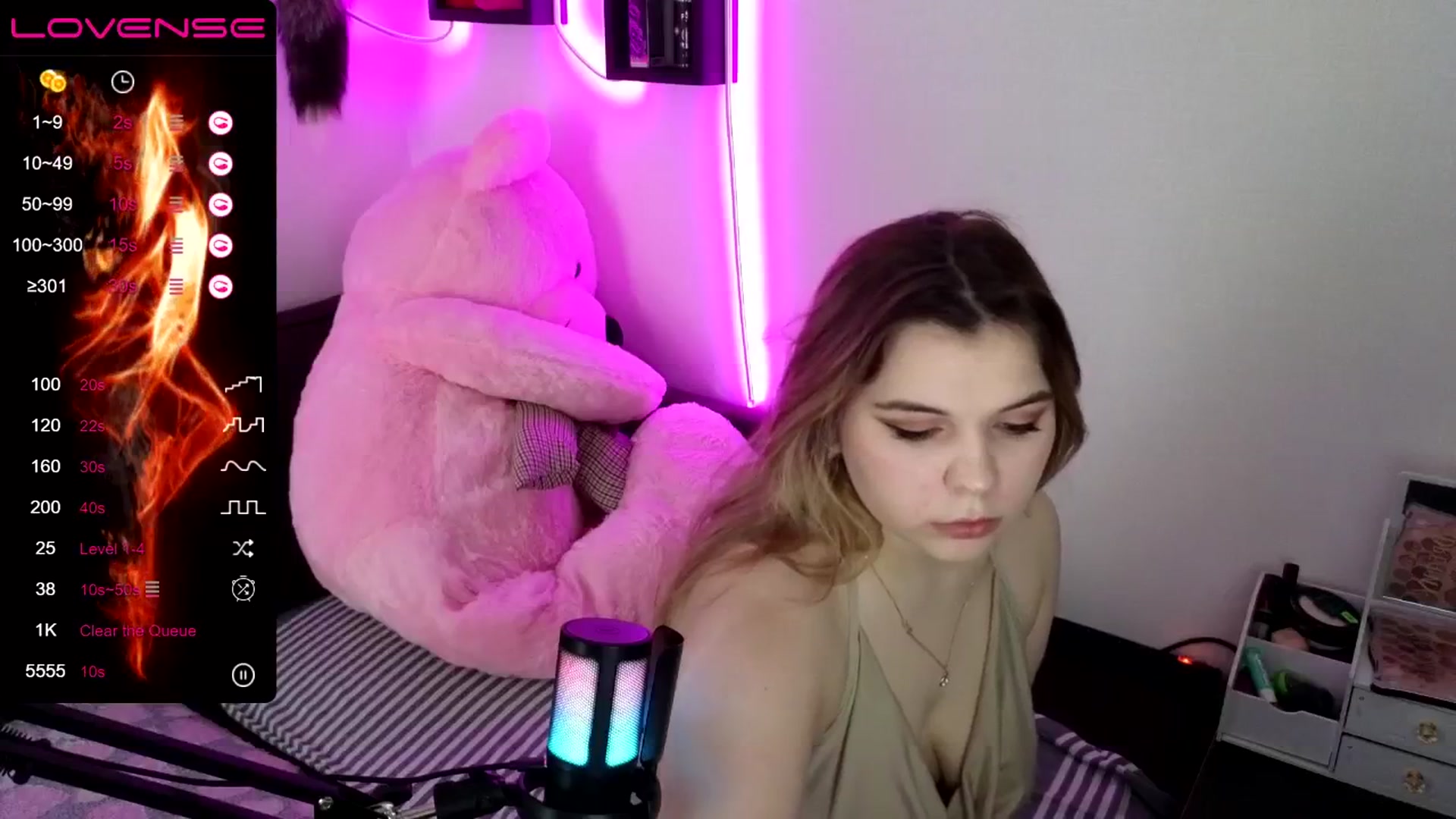Gallery image thumbnail from PetiteAnny's myfreecams stream on, 05/10/2024, 06:25 image 2 of 20