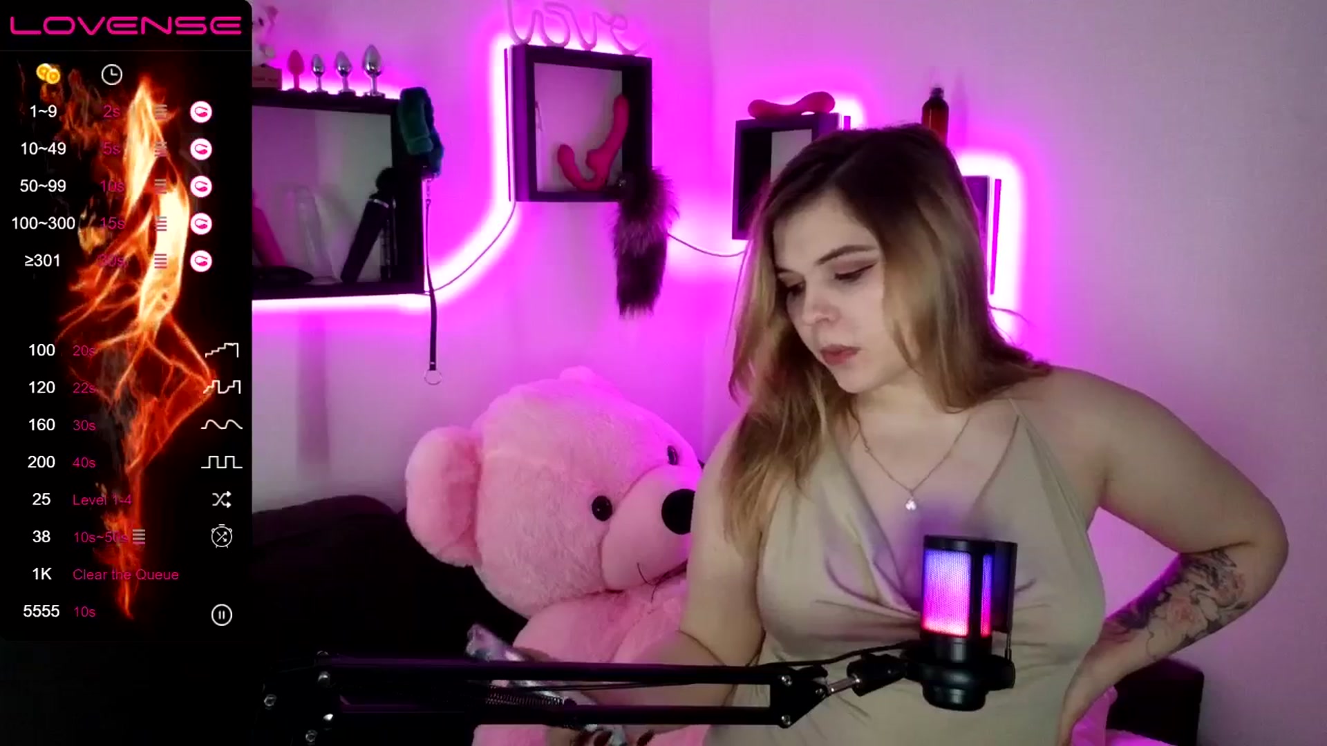 Gallery image thumbnail from PetiteAnny's myfreecams stream on, 05/10/2024, 07:47 image 3 of 20