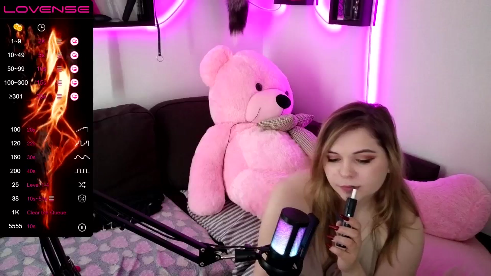 Gallery image thumbnail from PetiteAnny's myfreecams stream on, 05/10/2024, 07:47 image 13 of 20