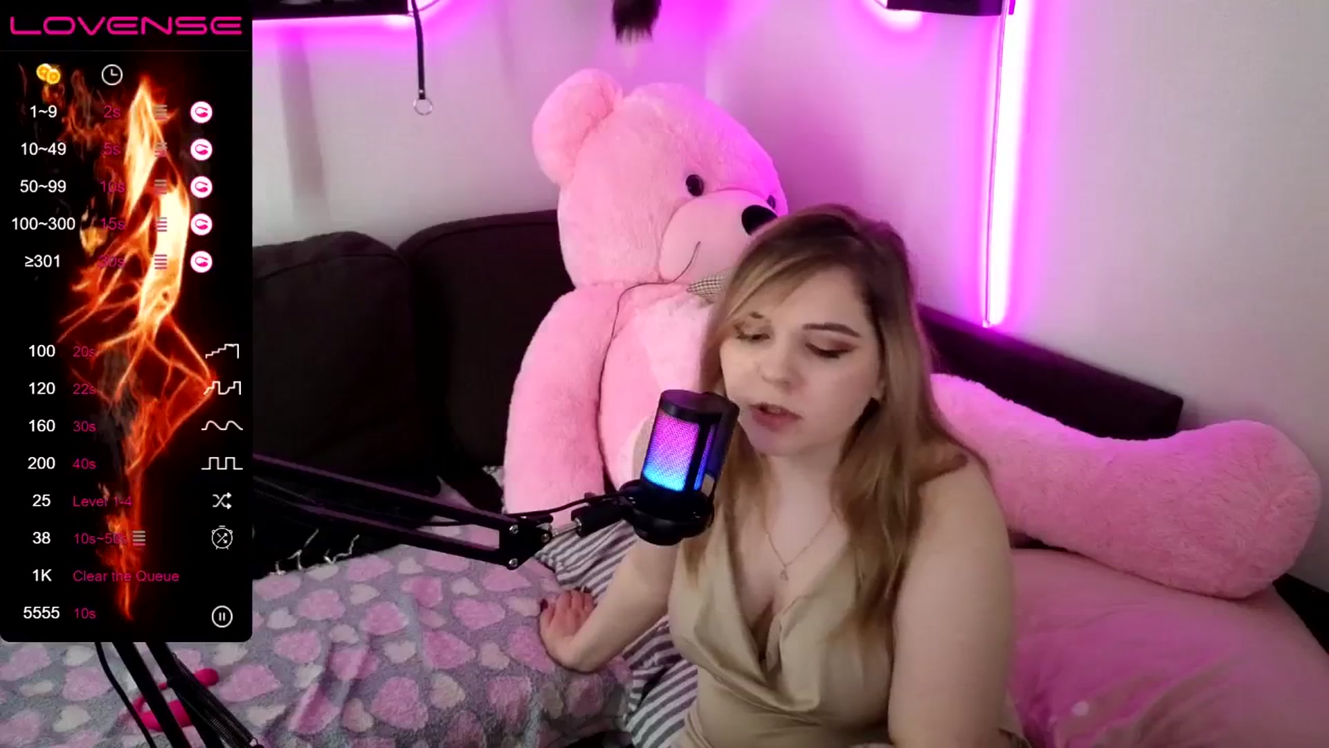 Gallery image thumbnail from PetiteAnny's myfreecams stream on, 05/10/2024, 07:47 image 17 of 20