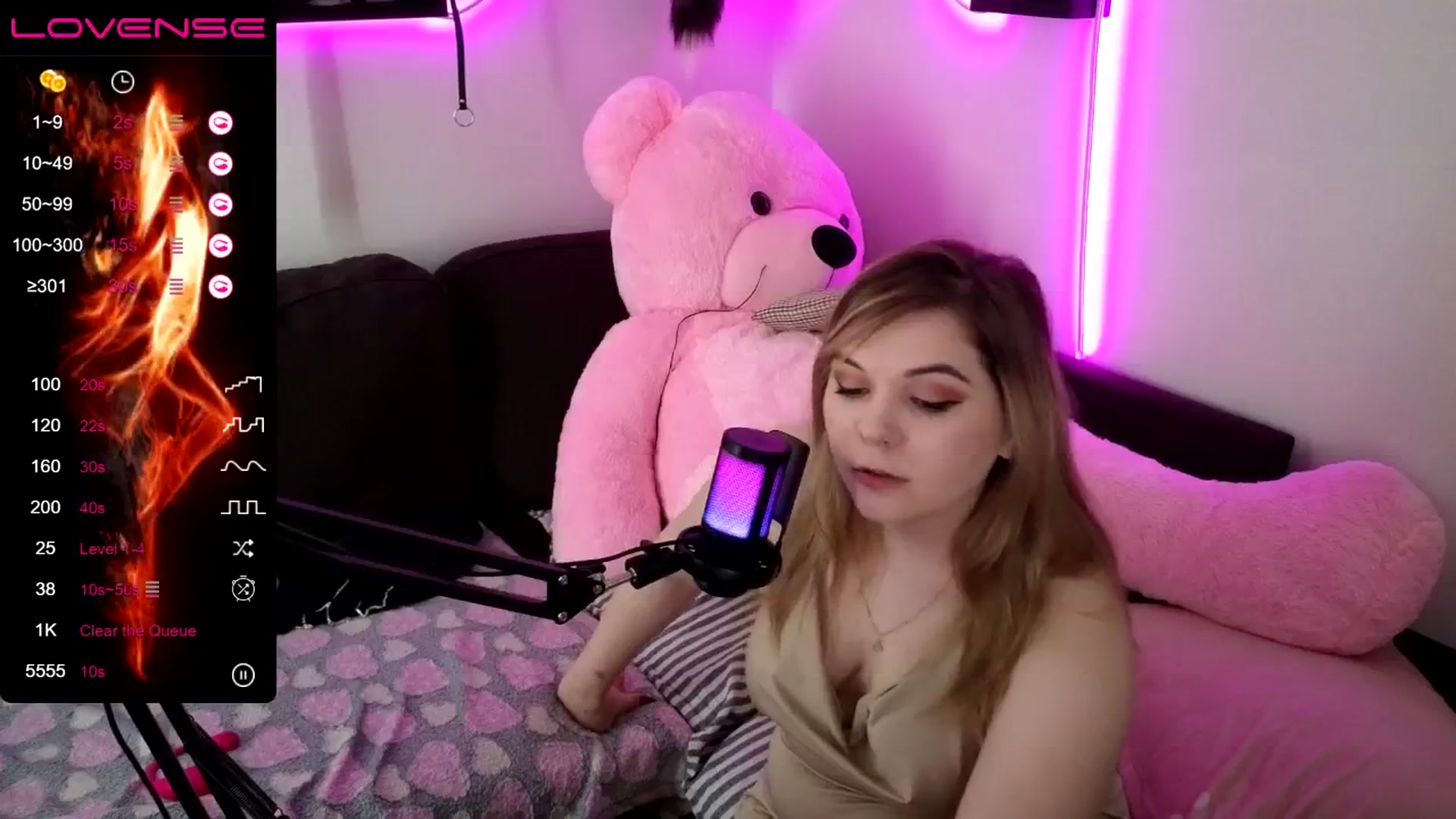 Gallery image thumbnail from PetiteAnny's myfreecams stream on, 05/10/2024, 07:47 image 16 of 20