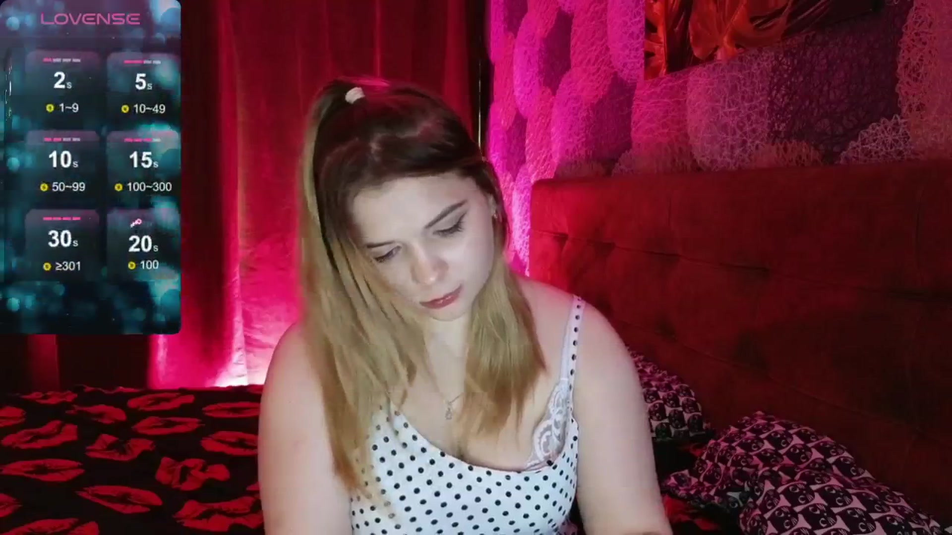 Gallery image thumbnail from PetiteAnny's myfreecams stream on, 06/12/2024, 07:34 image 13 of 20