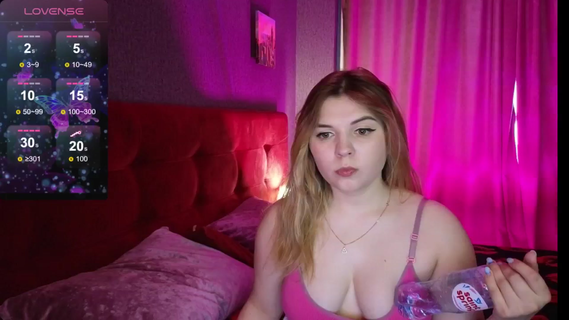 Gallery image thumbnail from PetiteAnny's myfreecams stream on, 06/14/2024, 02:06 image 16 of 20