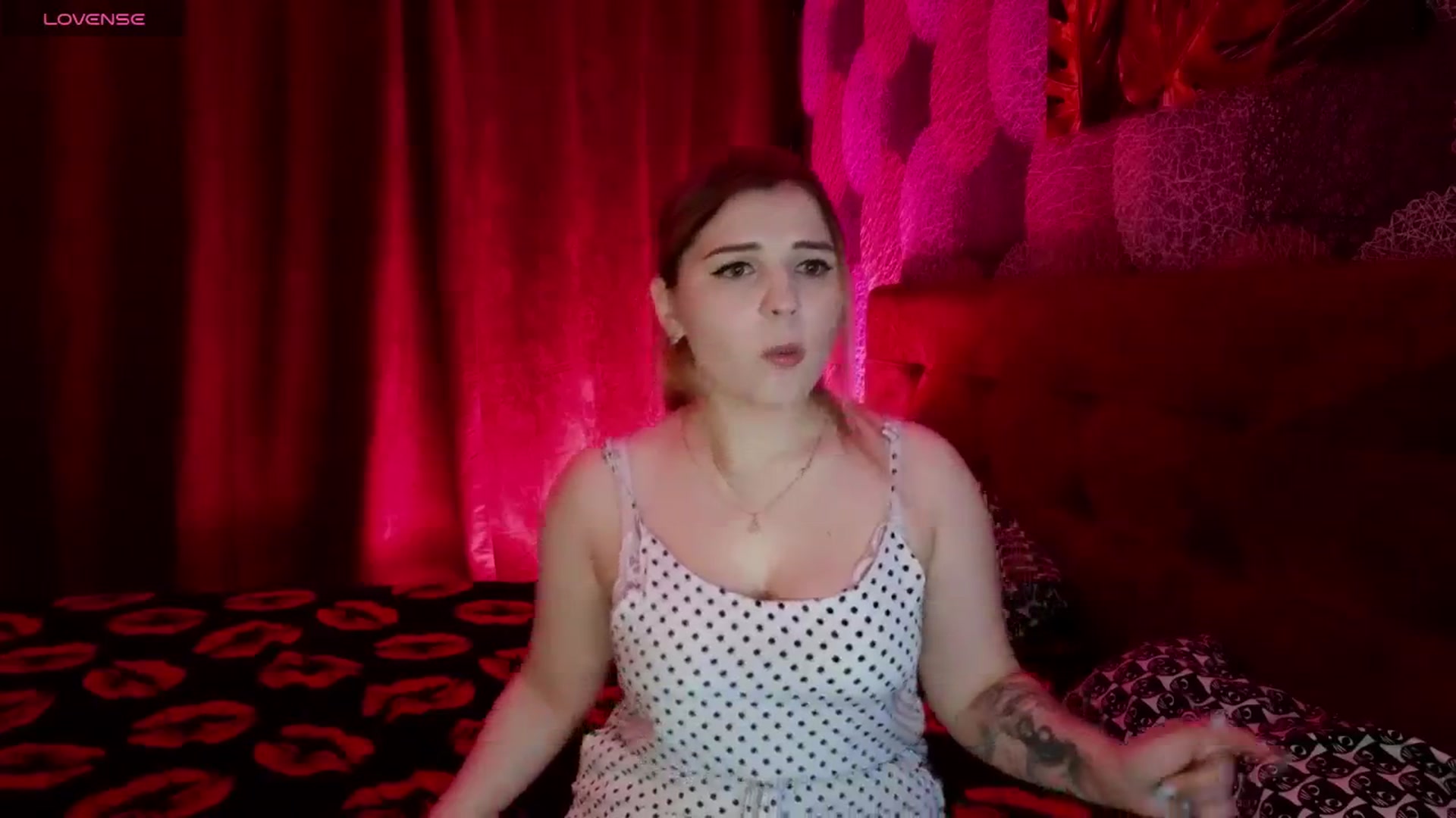 Gallery image thumbnail from PetiteAnny's myfreecams stream on, 06/17/2024, 02:18 image 5 of 20