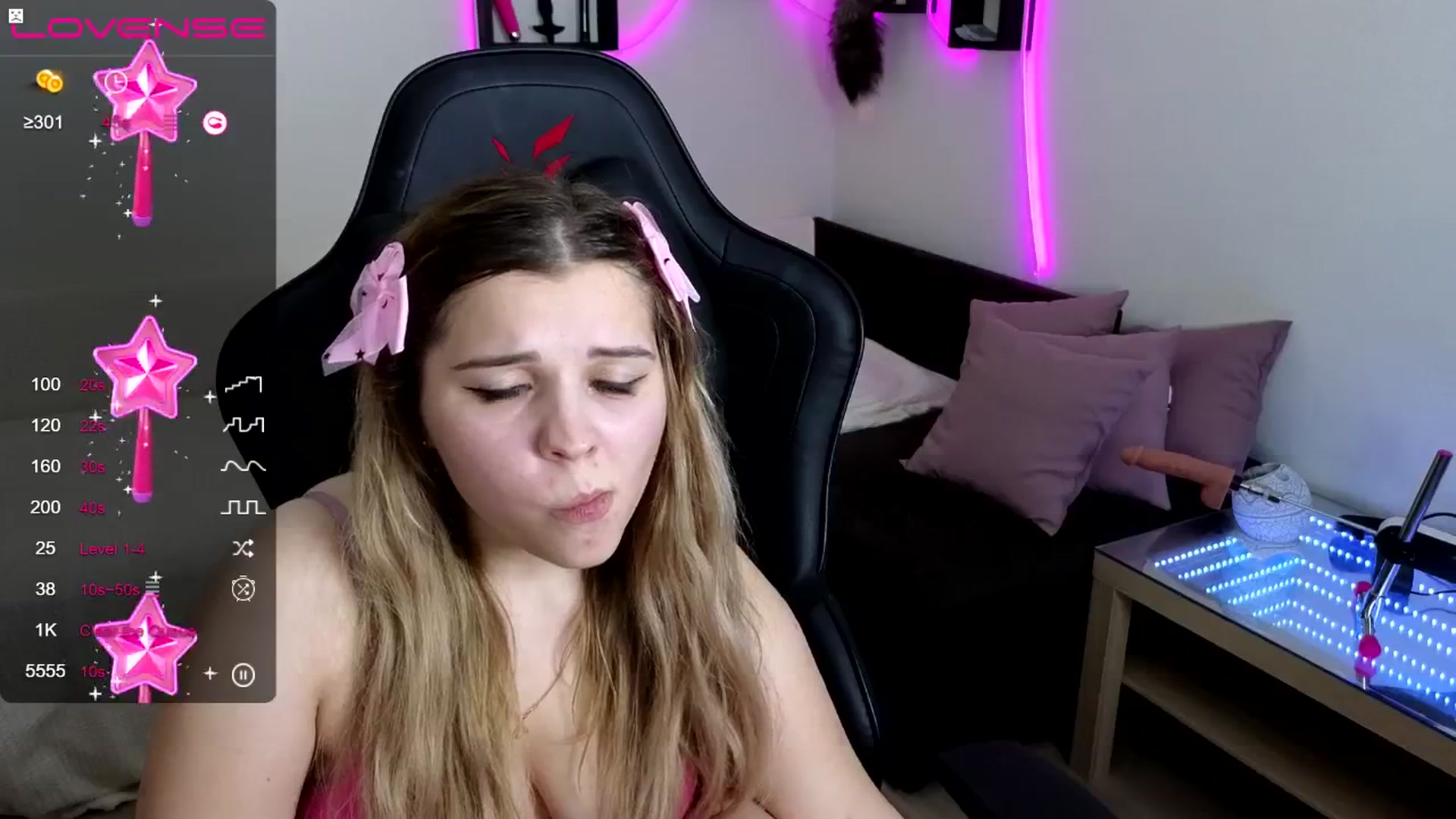 Gallery image thumbnail from PetiteAnny's myfreecams stream on, 10/15/2024, 09:21 image 18 of 20
