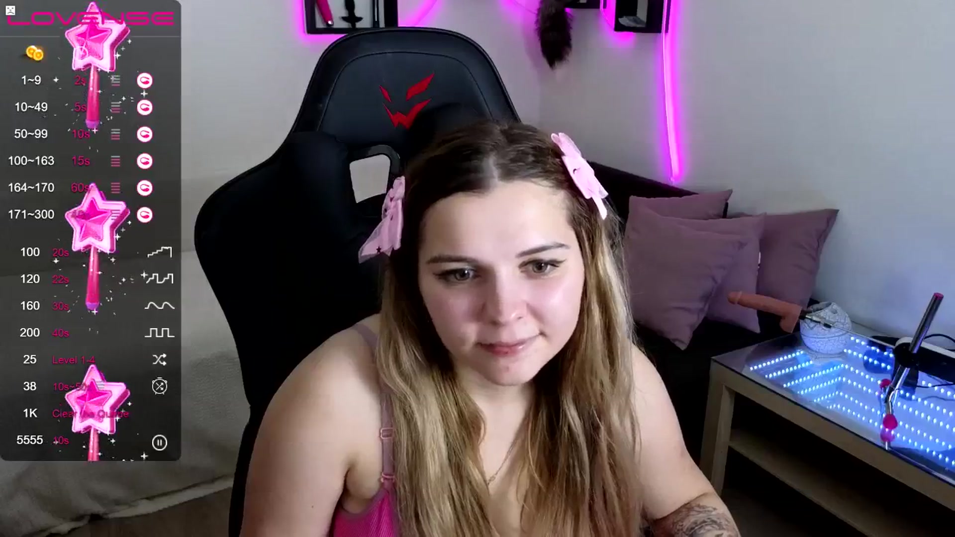Gallery image thumbnail from PetiteAnny's myfreecams stream on, 10/15/2024, 09:21 image 11 of 20