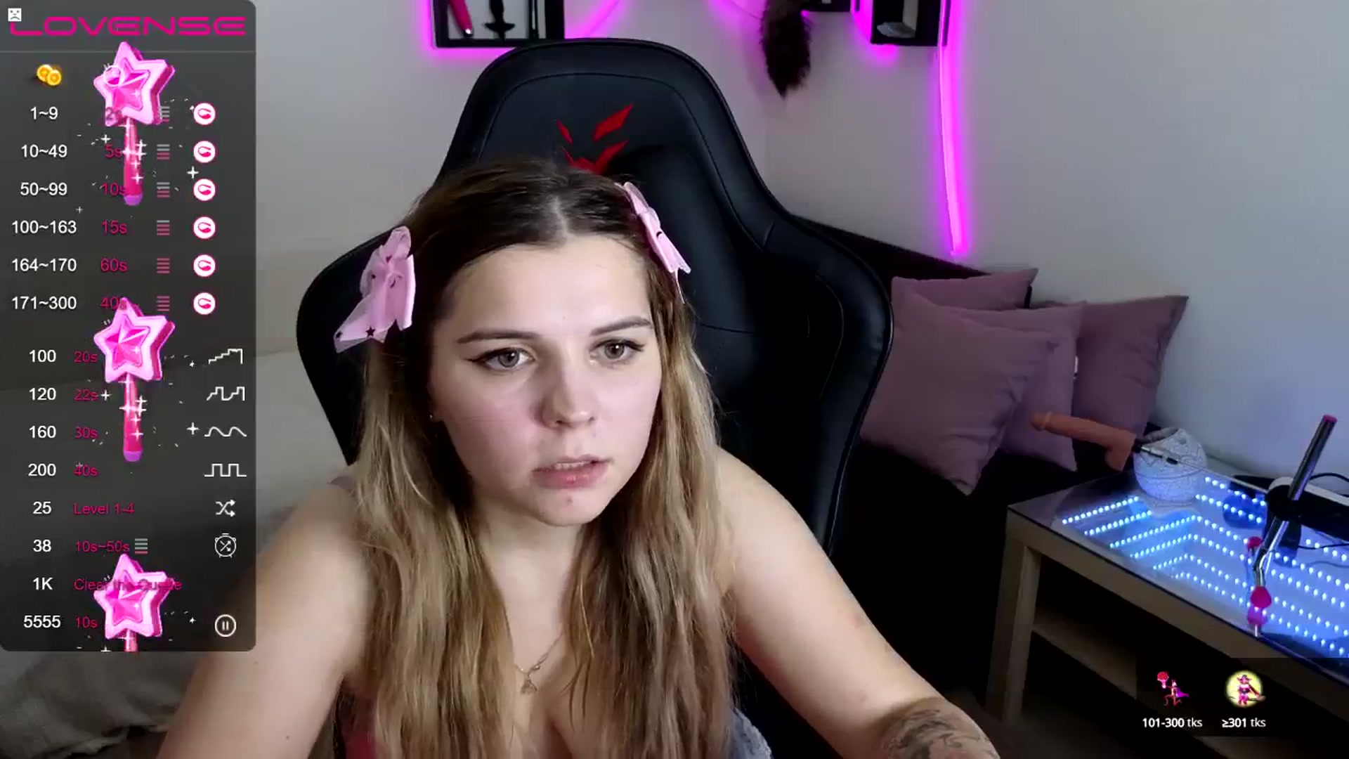 Gallery image thumbnail from PetiteAnny's myfreecams stream on, 10/15/2024, 09:21 image 16 of 20