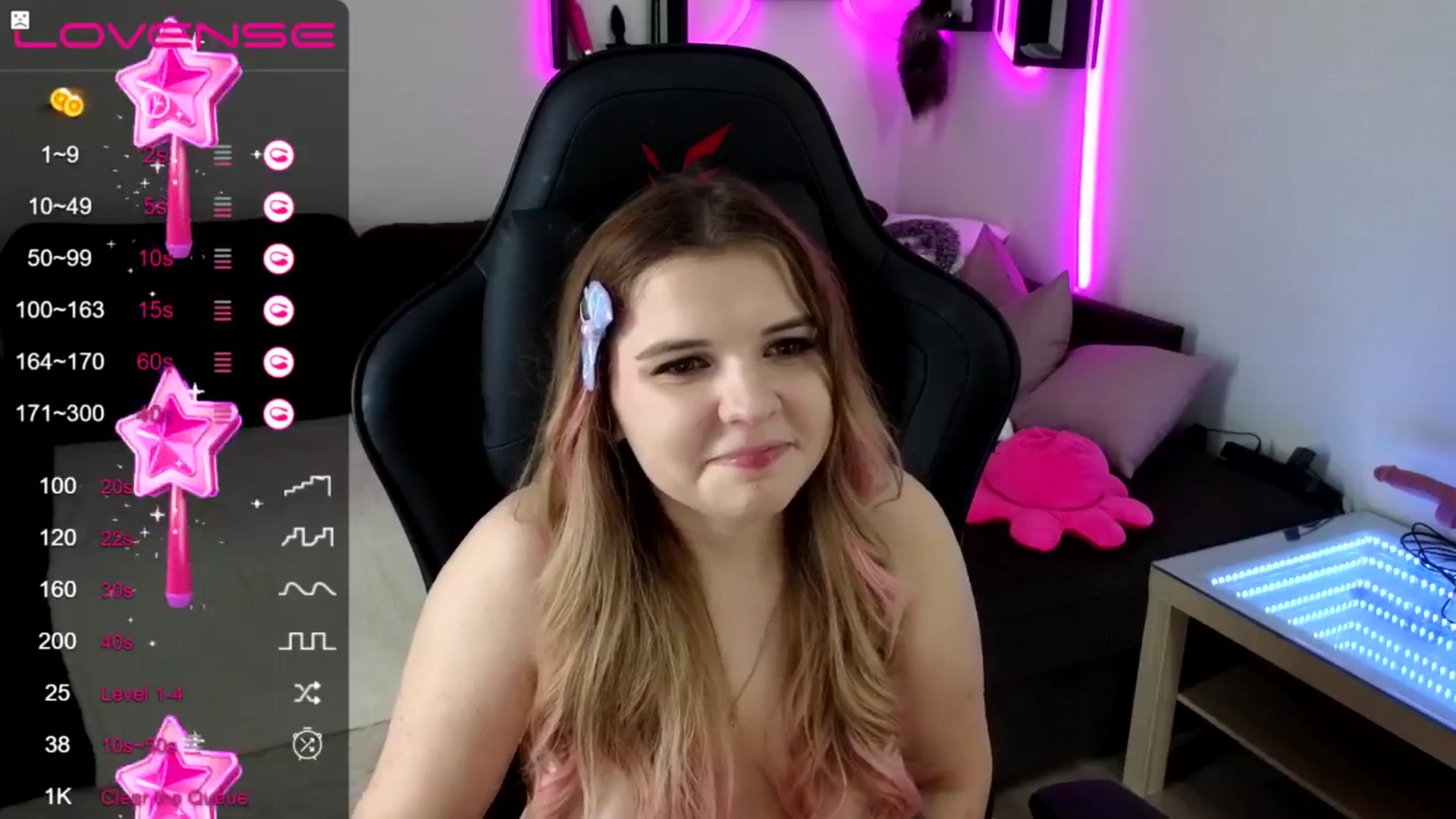 Gallery image thumbnail from PetiteAnny's myfreecams stream on, 10/22/2024, 06:54 image 7 of 20