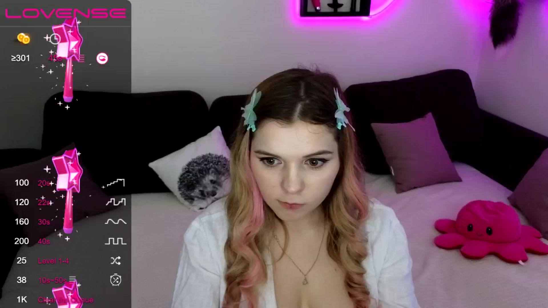 Gallery image thumbnail from PetiteAnny's myfreecams stream on, 10/23/2024, 07:43 image 1 of 20