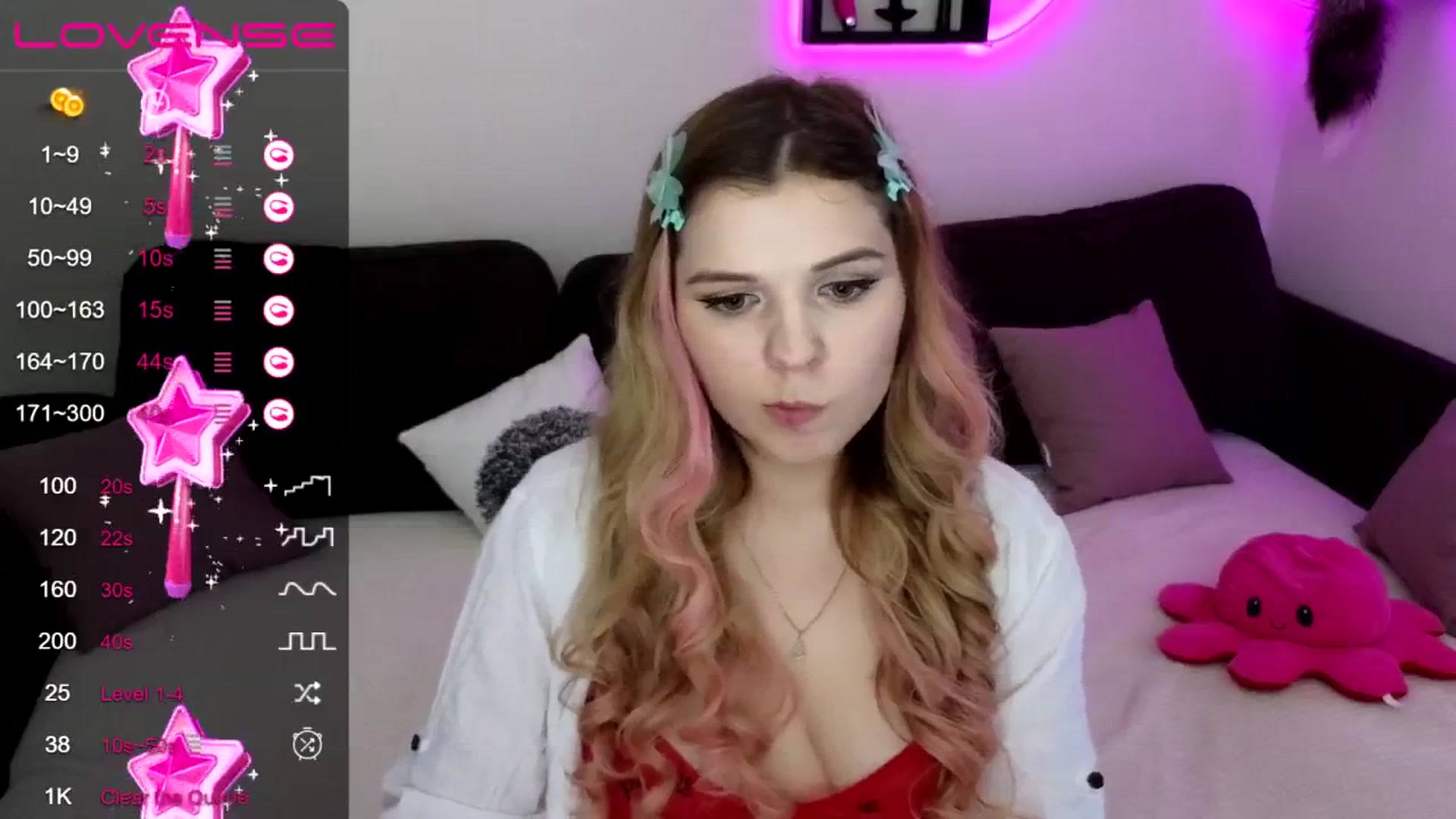 Gallery image thumbnail from PetiteAnny's myfreecams stream on, 10/23/2024, 07:43 image 6 of 20