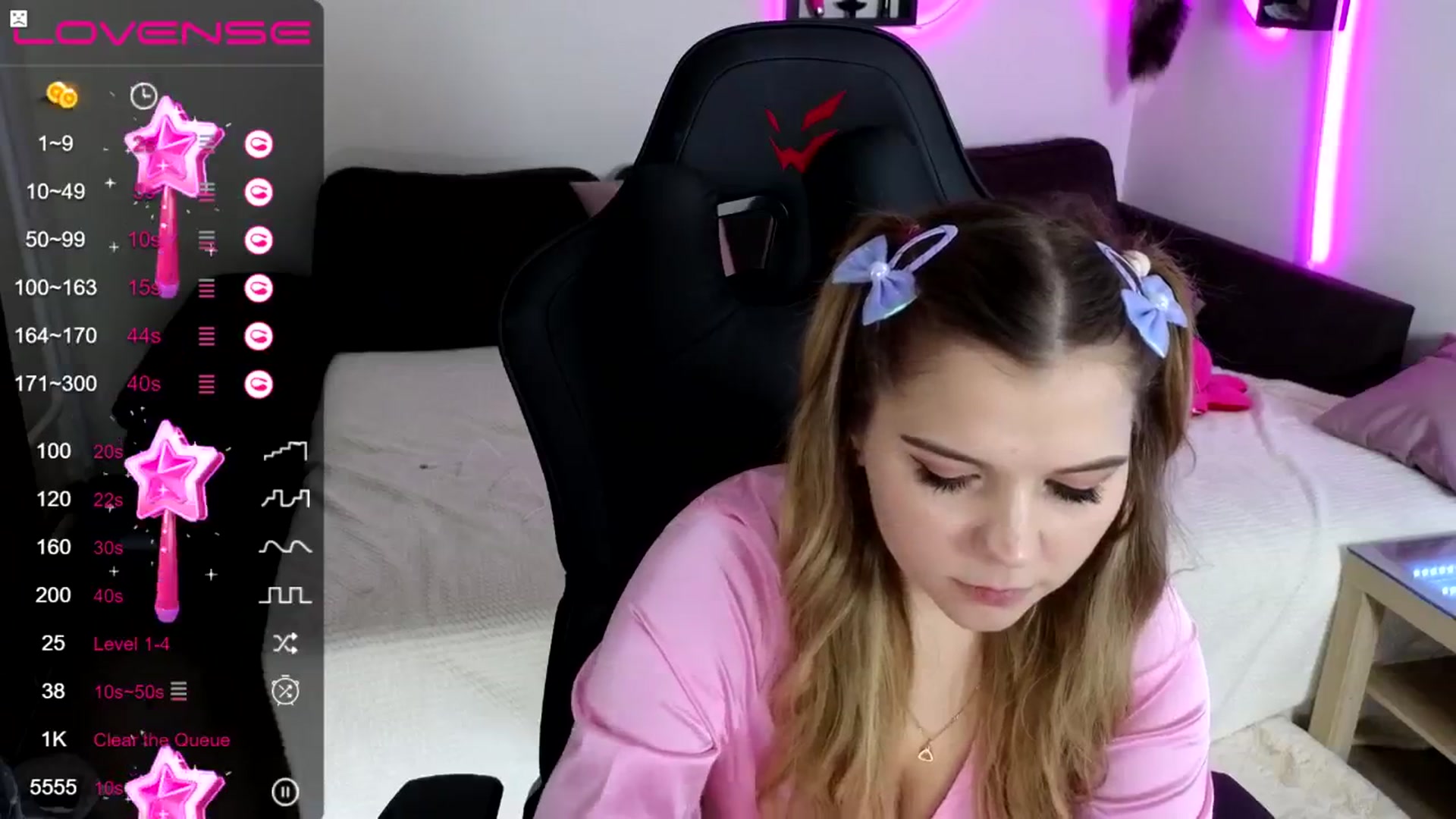 Gallery image thumbnail from PetiteAnny's myfreecams stream on, 10/28/2024, 04:11 image 4 of 20