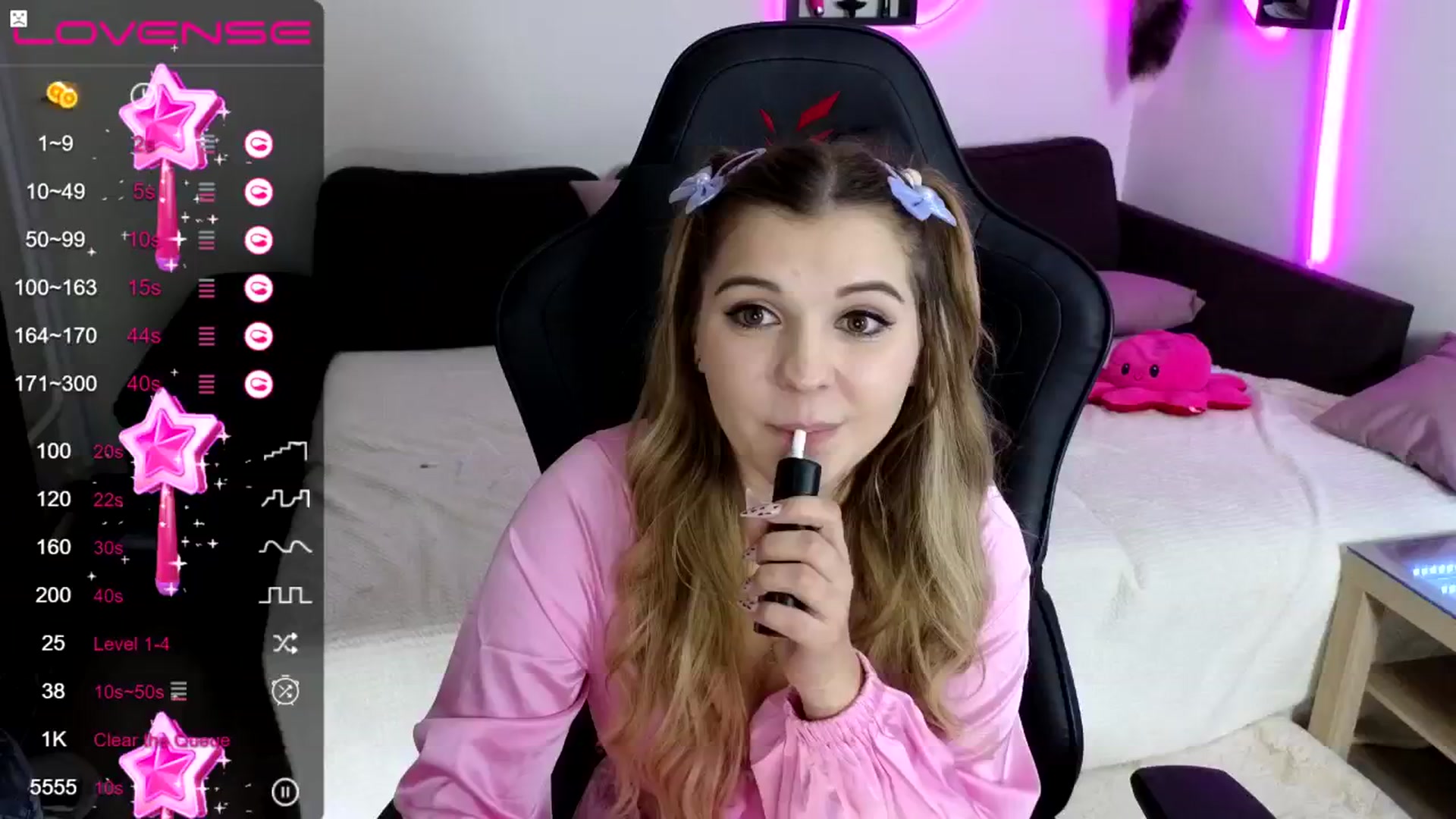 Gallery image thumbnail from PetiteAnny's myfreecams stream on, 10/28/2024, 04:11 image 1 of 20