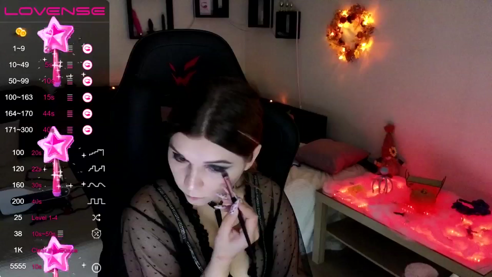 Gallery image thumbnail from PetiteAnny's myfreecams stream on, 10/31/2024, 21:55 image 4 of 20