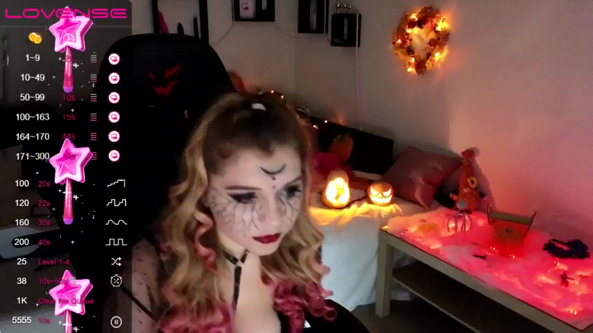 Gallery image thumbnail from PetiteAnny's myfreecams stream on, 10/31/2024, 21:55 image 19 of 20