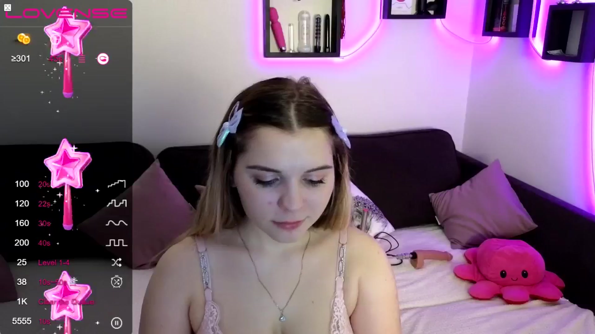 Gallery image thumbnail from PetiteAnny's myfreecams stream on, 11/13/2024, 06:47 image 12 of 20
