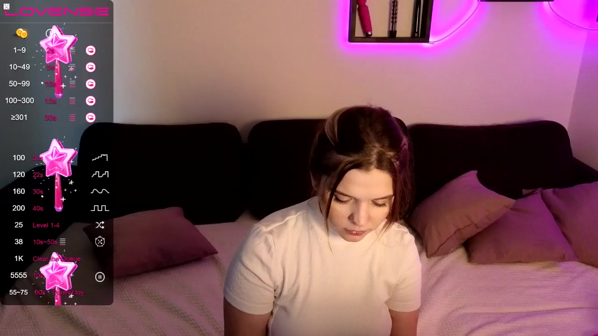 Gallery image thumbnail from PetiteAnny's myfreecams stream on, 11/21/2024, 07:20 image 16 of 20