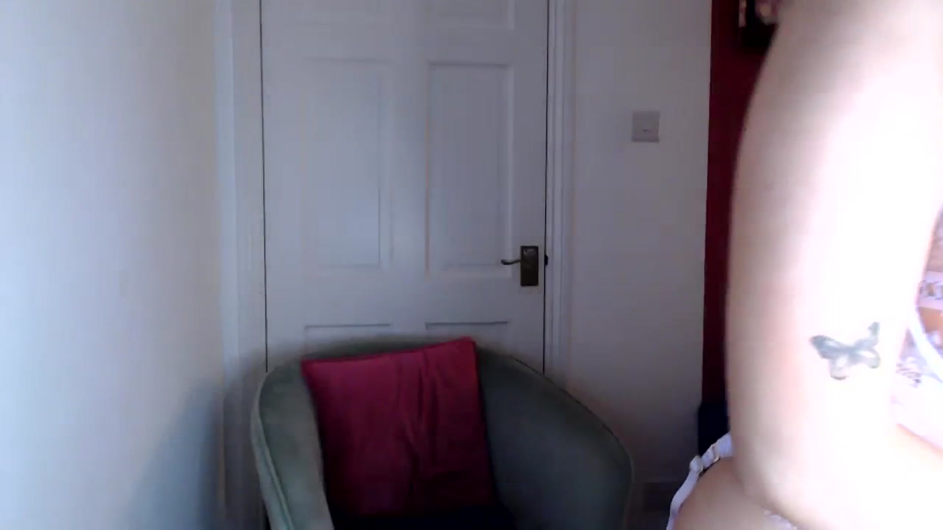Gallery image thumbnail from PetiteAvax's myfreecams stream on, 01/01/2024, 16:12 image 17 of 20