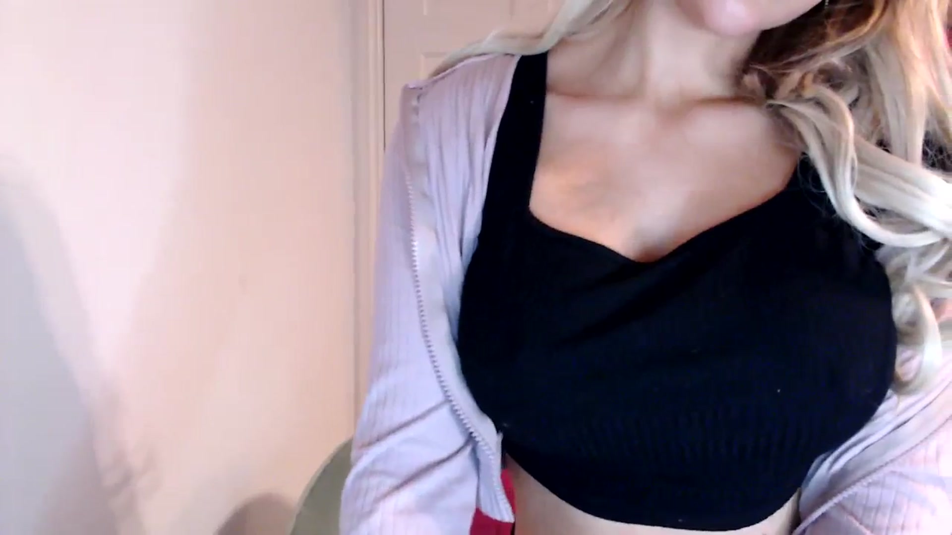 Gallery image thumbnail from PetiteAvax's myfreecams stream on, 01/03/2024, 15:21 image 11 of 20