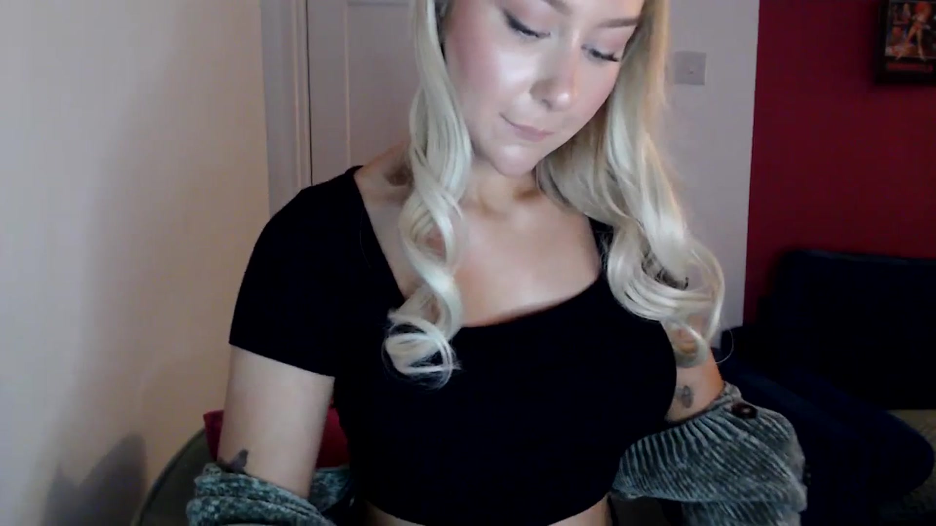 Gallery image thumbnail from PetiteAvax's myfreecams stream on, 01/03/2024, 16:11 image 3 of 20