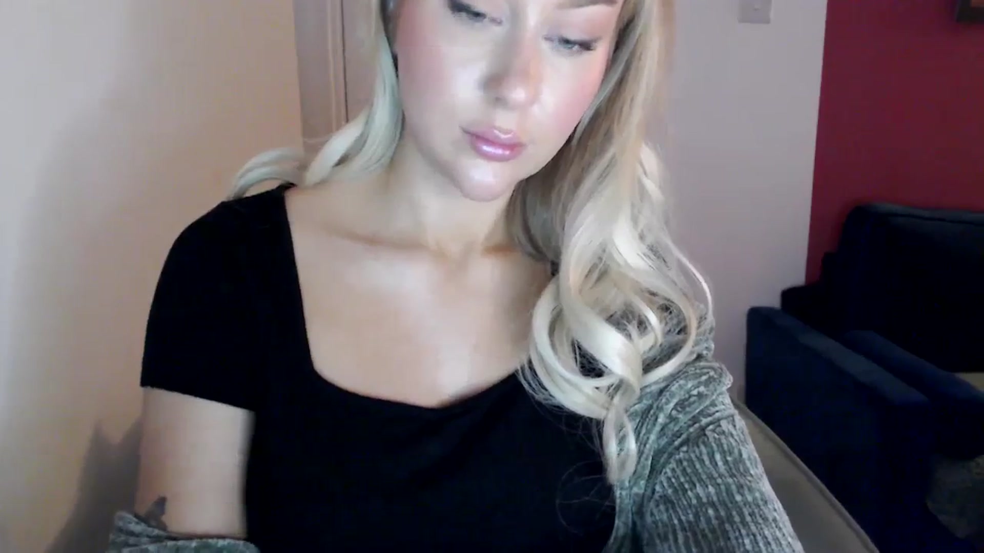 Gallery image thumbnail from PetiteAvax's myfreecams stream on, 01/03/2024, 16:11 image 10 of 20
