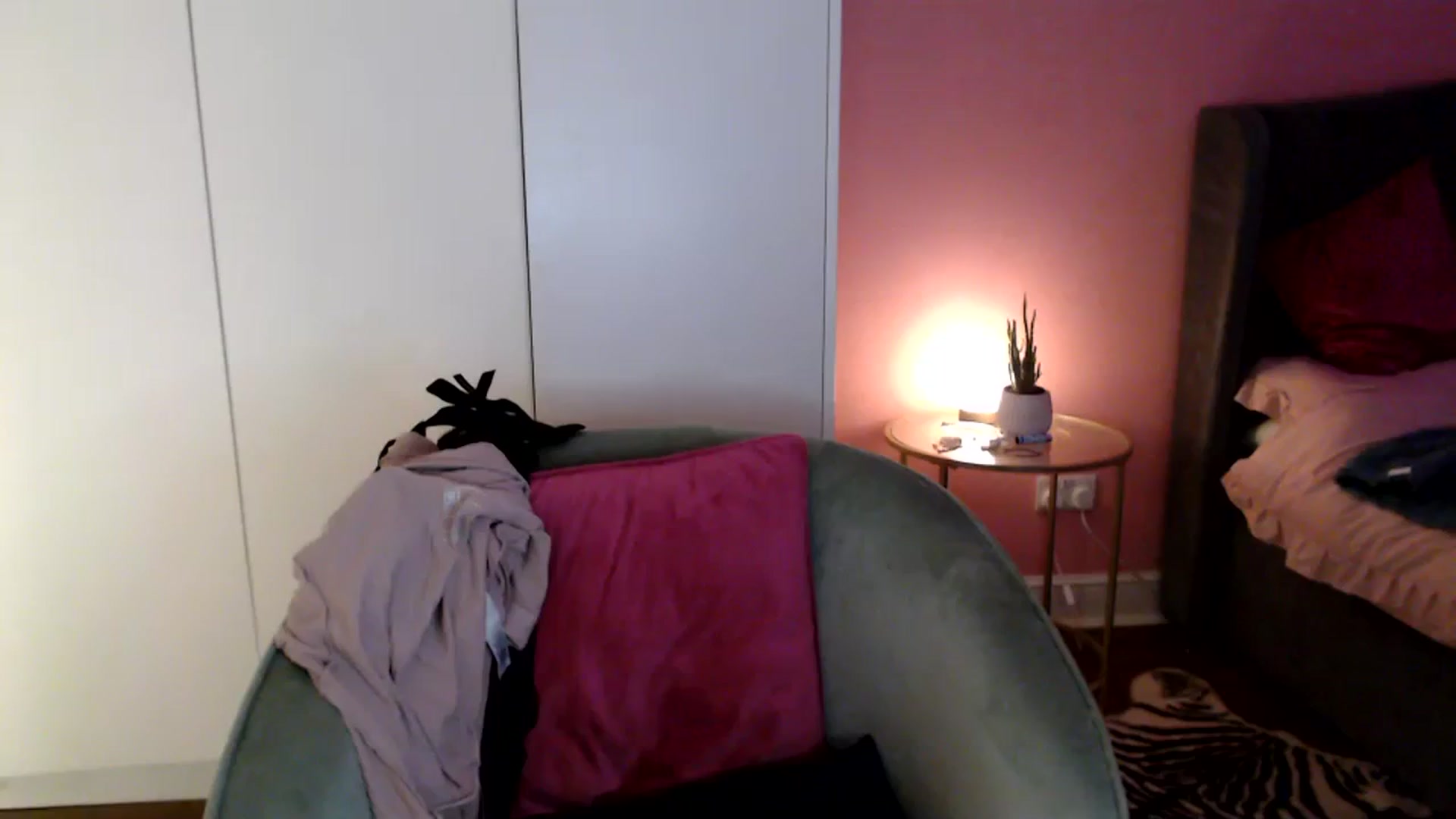 Gallery image thumbnail from PetiteAvax's myfreecams stream on, 01/03/2024, 18:54 image 9 of 20