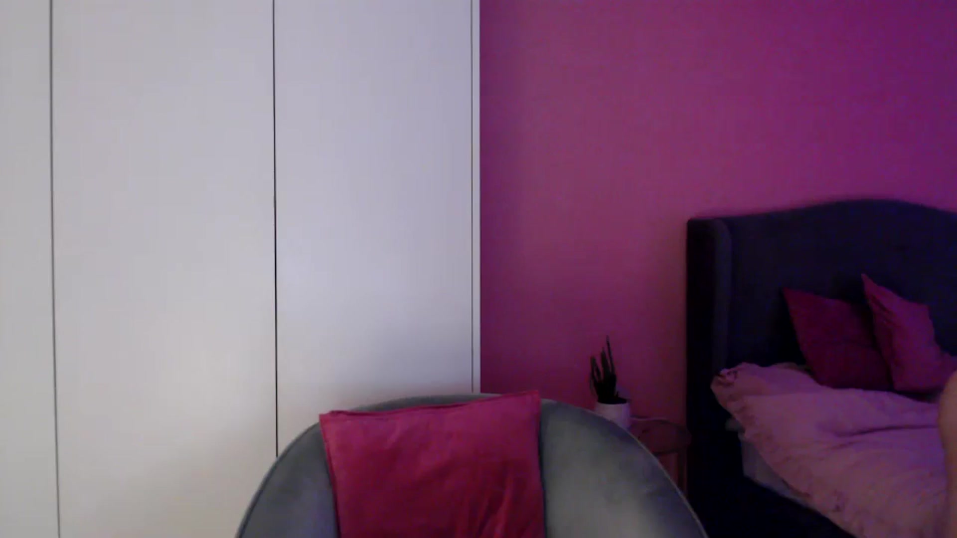 Gallery image thumbnail from PetiteAvax's myfreecams stream on, 01/07/2024, 18:04 image 12 of 20