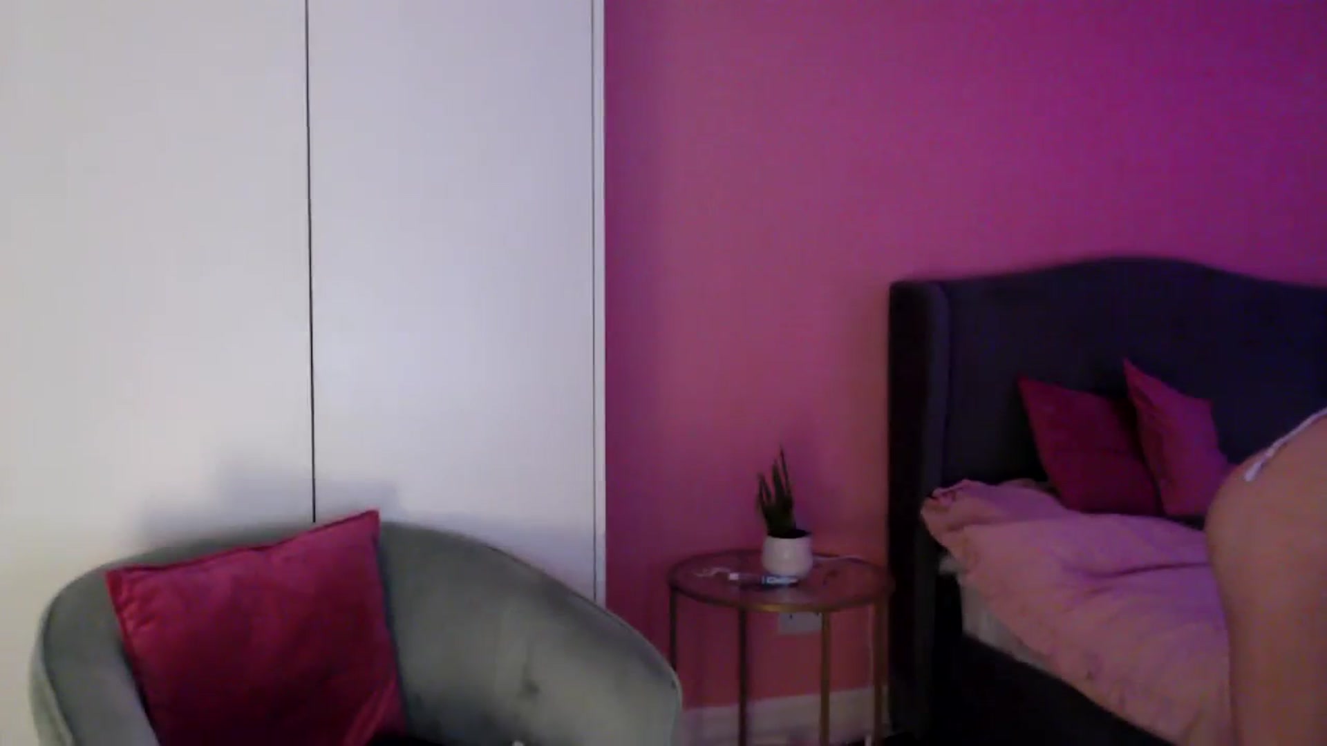 Gallery image thumbnail from PetiteAvax's myfreecams stream on, 01/07/2024, 18:04 image 9 of 20